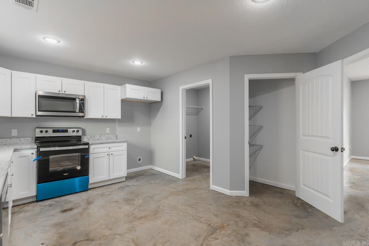 MCKENZIE & WHITT - Residential