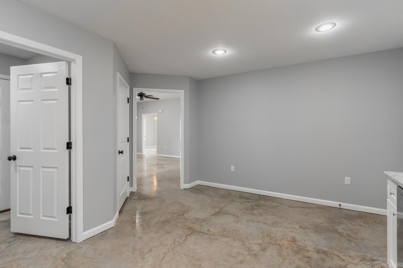 MCKENZIE & WHITT - Residential