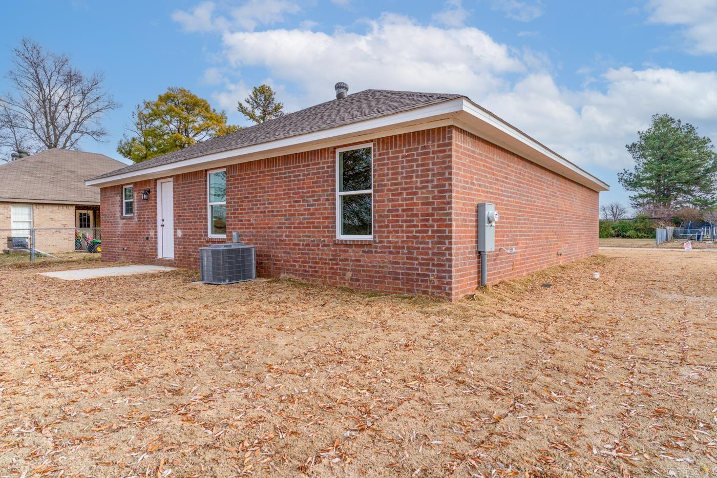 MCKENZIE & WHITT - Residential