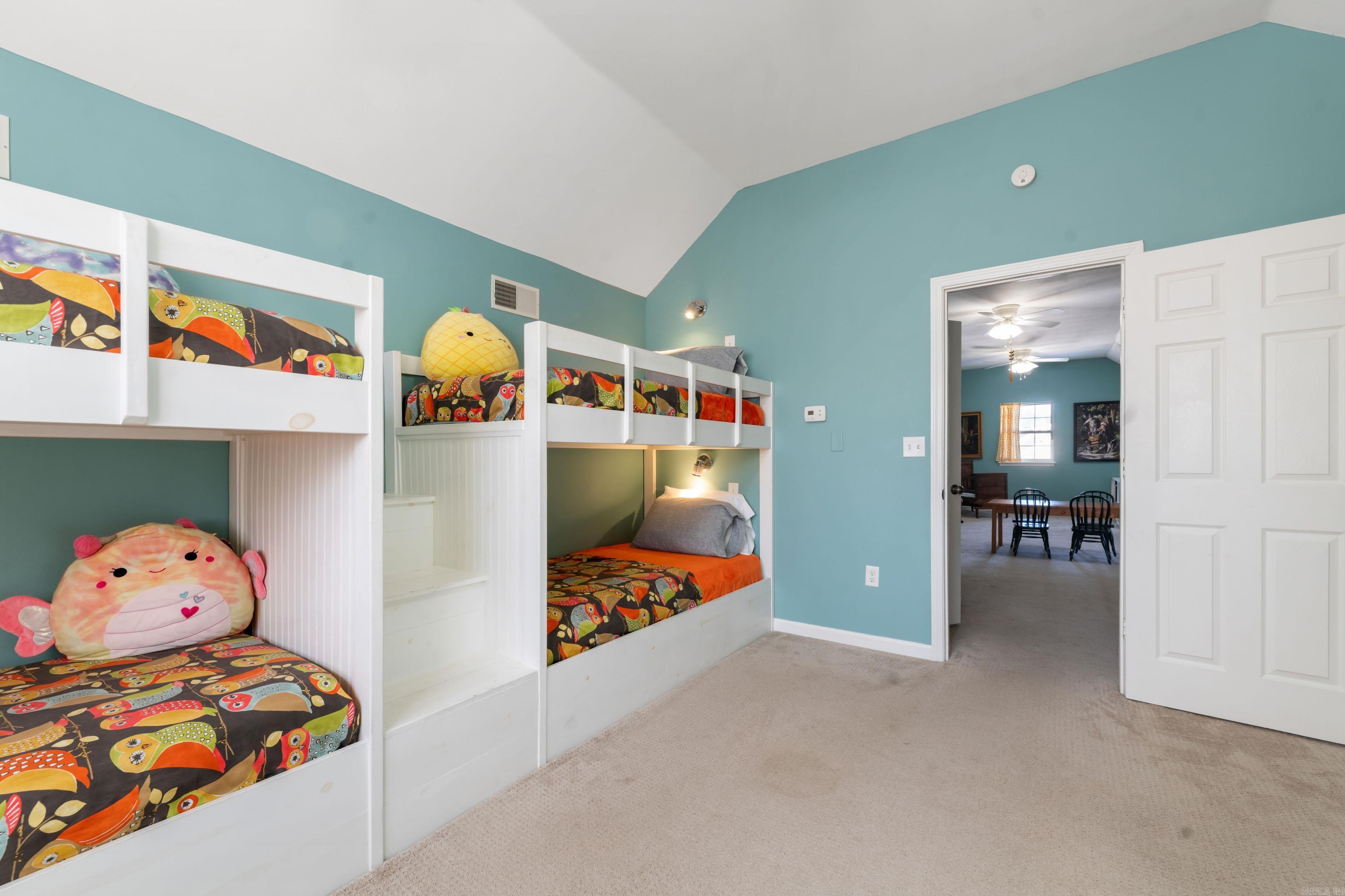 WOODLAND BLUFF - Residential