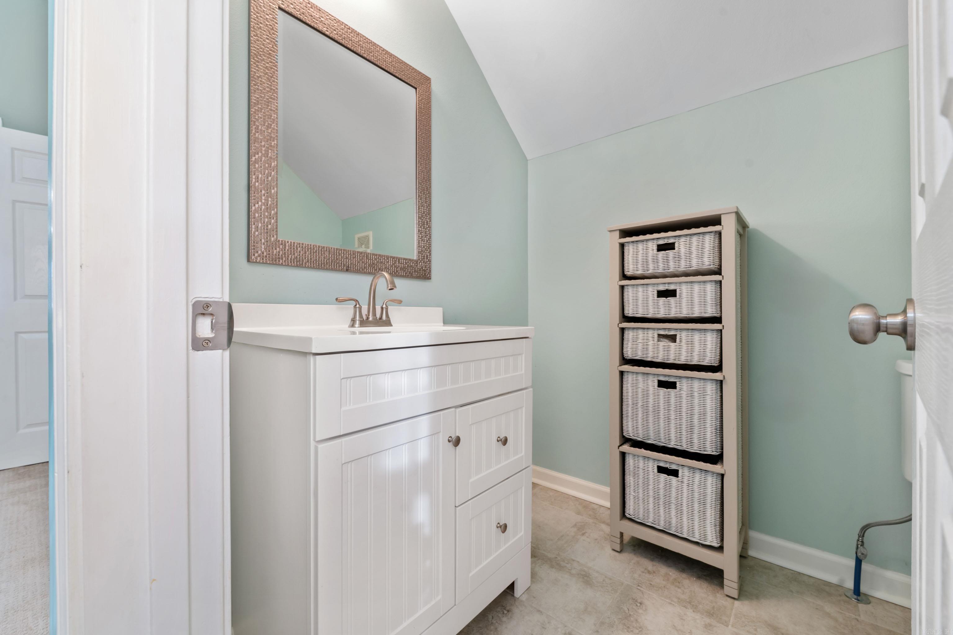 WOODLAND BLUFF - Residential