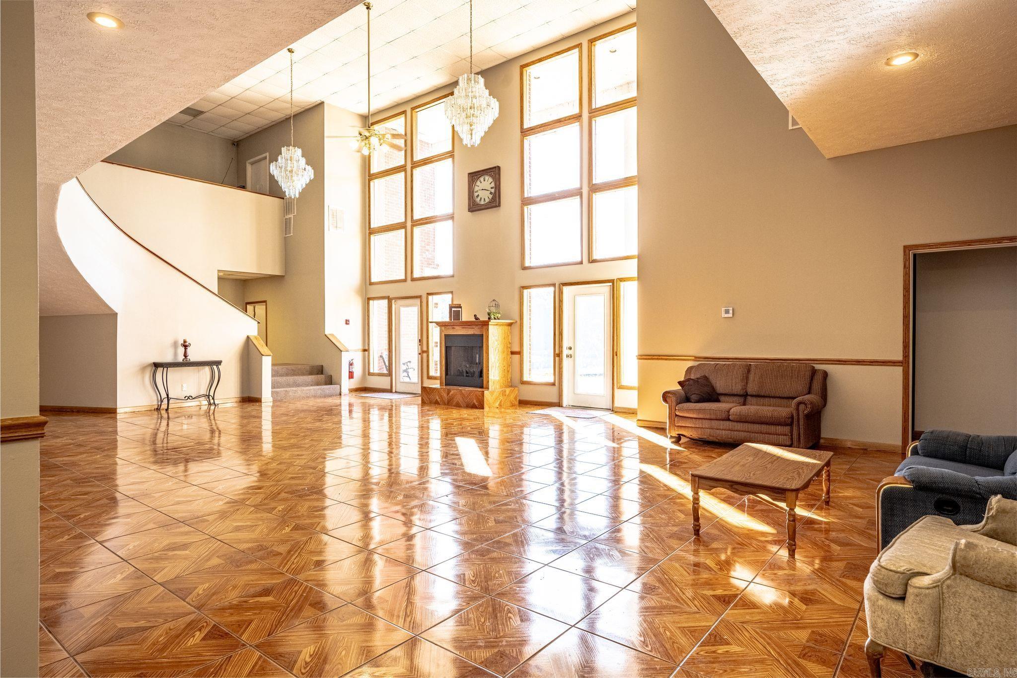 Metes & Bounds - Commercial Sale