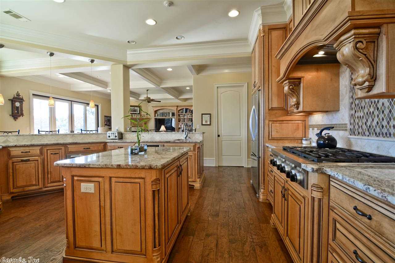 AUSTIN LAKES ON THE BAY ADDN - Residential