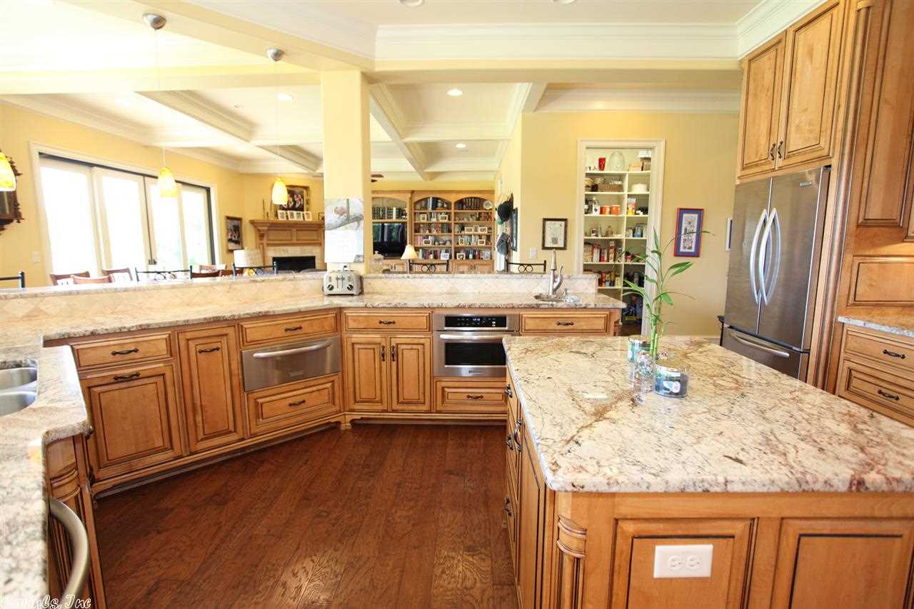 AUSTIN LAKES ON THE BAY ADDN - Residential