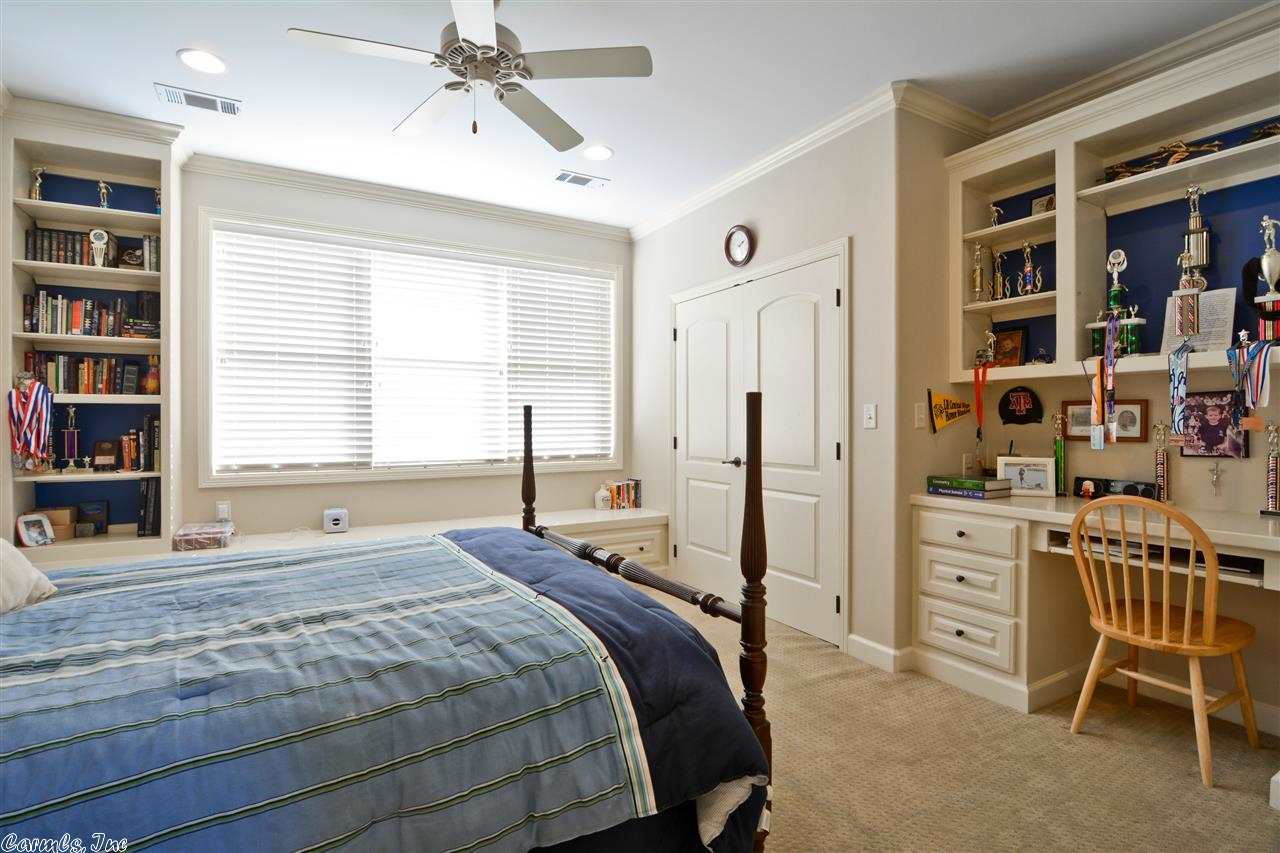 AUSTIN LAKES ON THE BAY ADDN - Residential