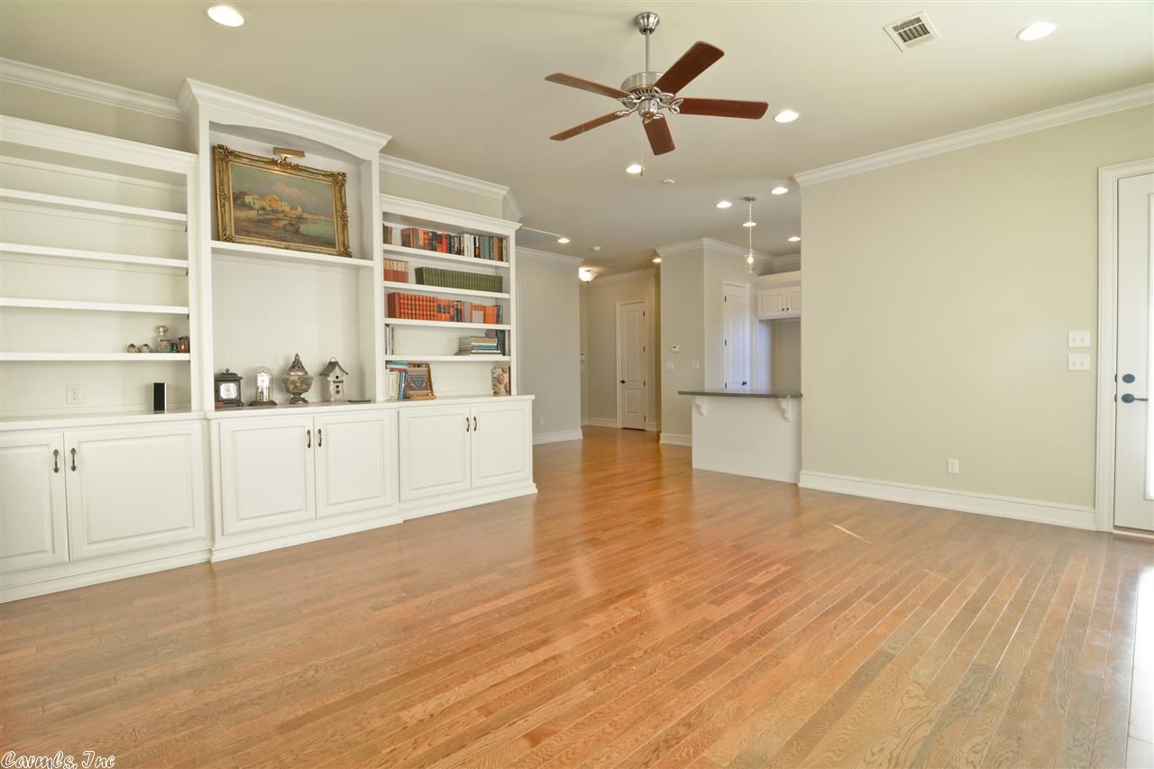 AUSTIN LAKES ON THE BAY ADDN - Residential