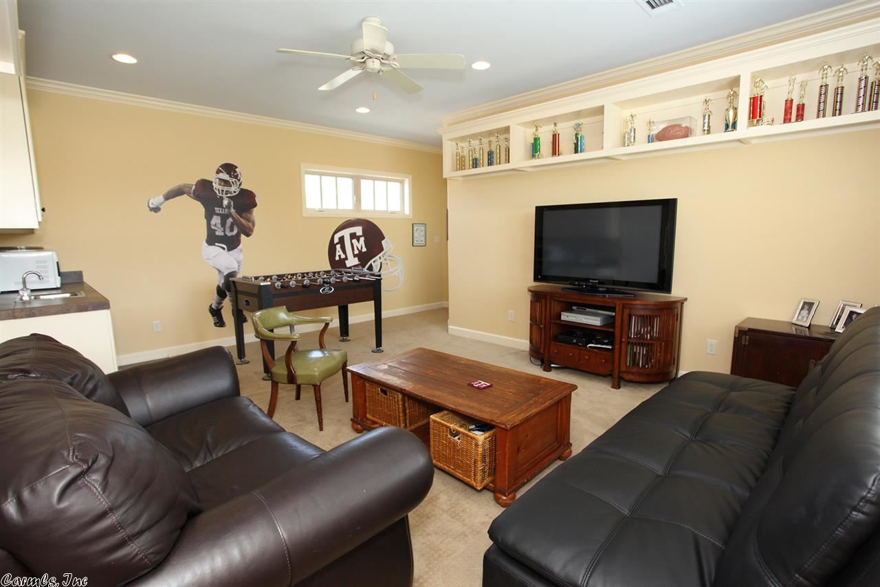 AUSTIN LAKES ON THE BAY ADDN - Residential