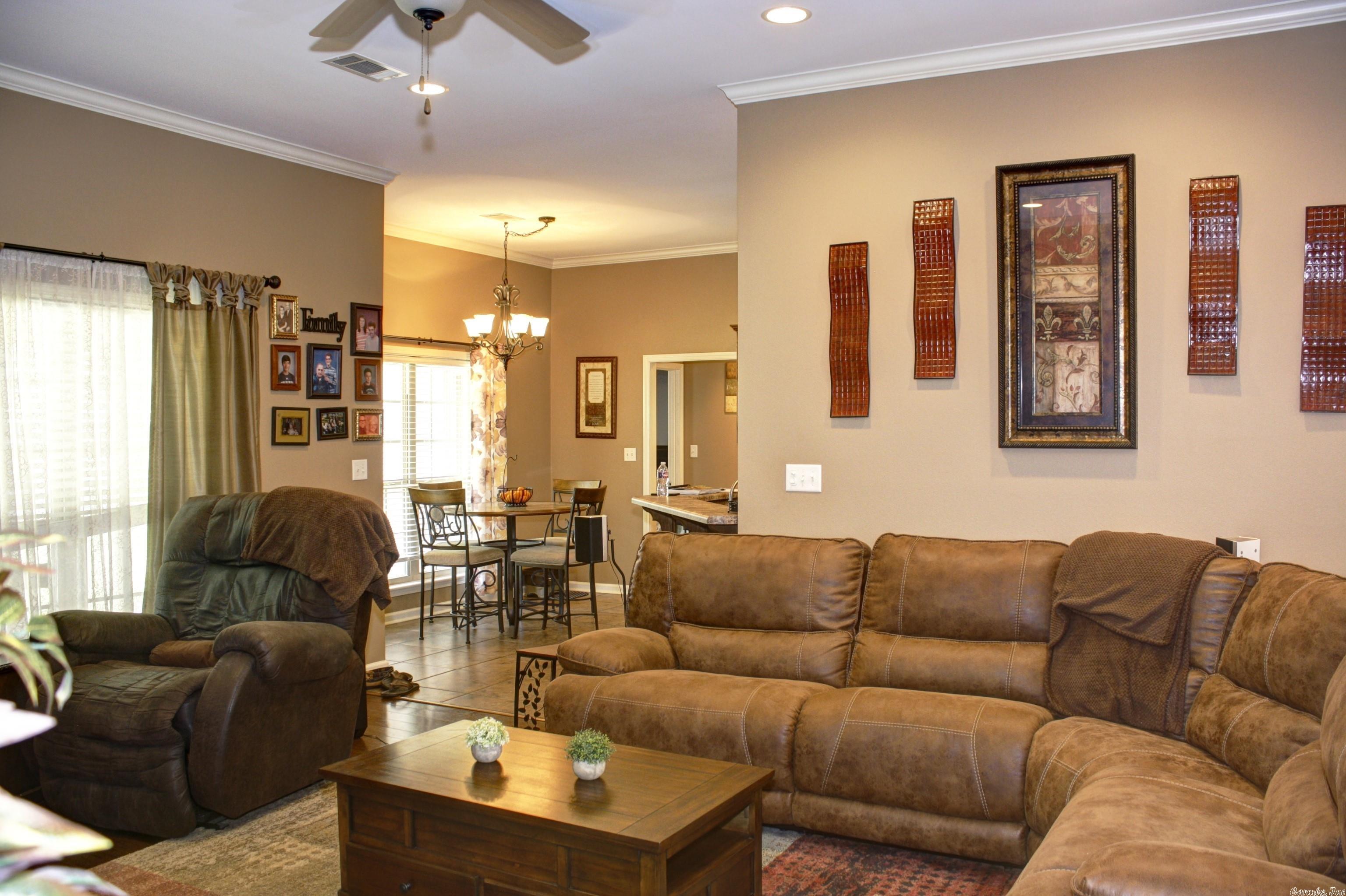 SKYLINE MEADOWS - Residential