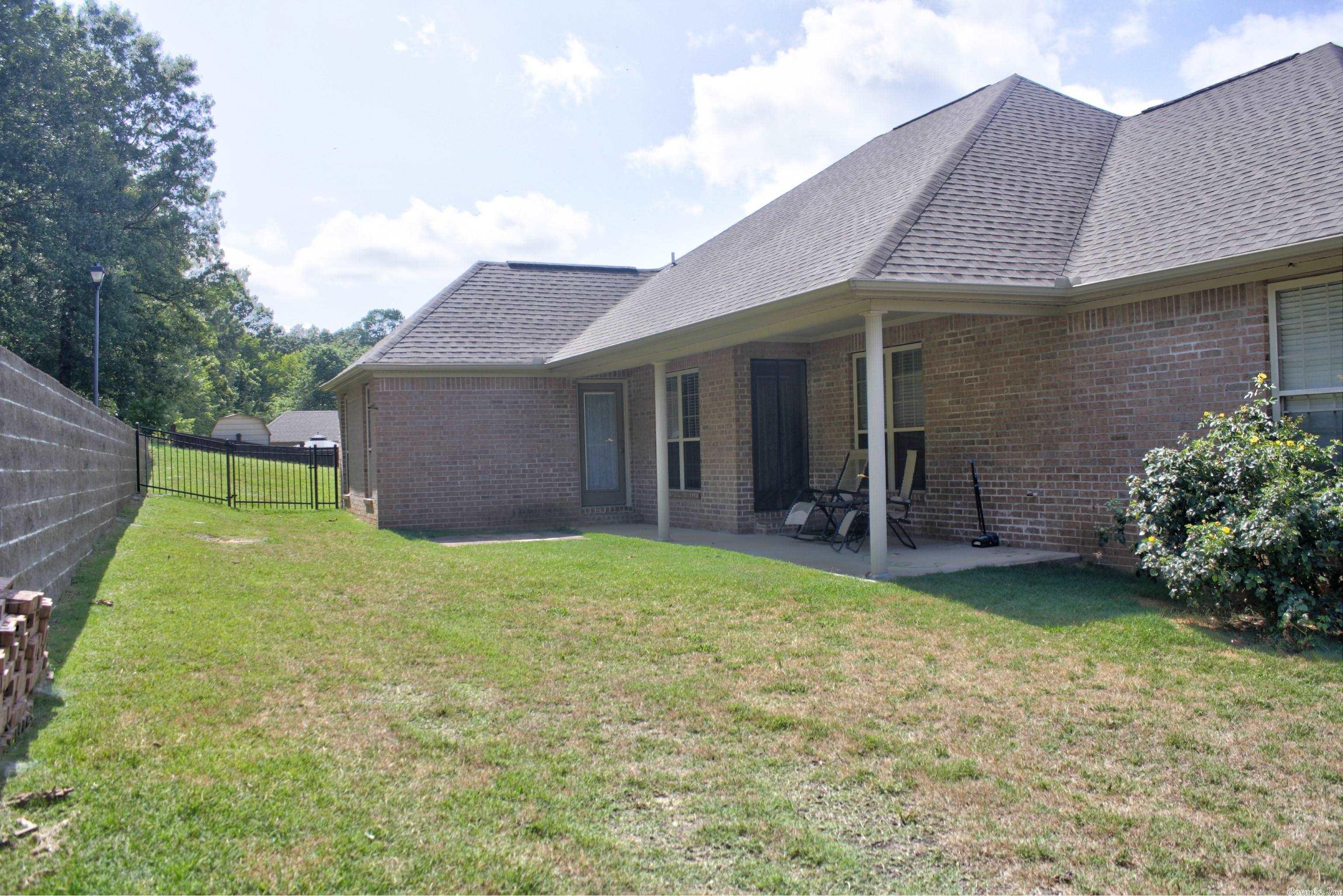 SKYLINE MEADOWS - Residential