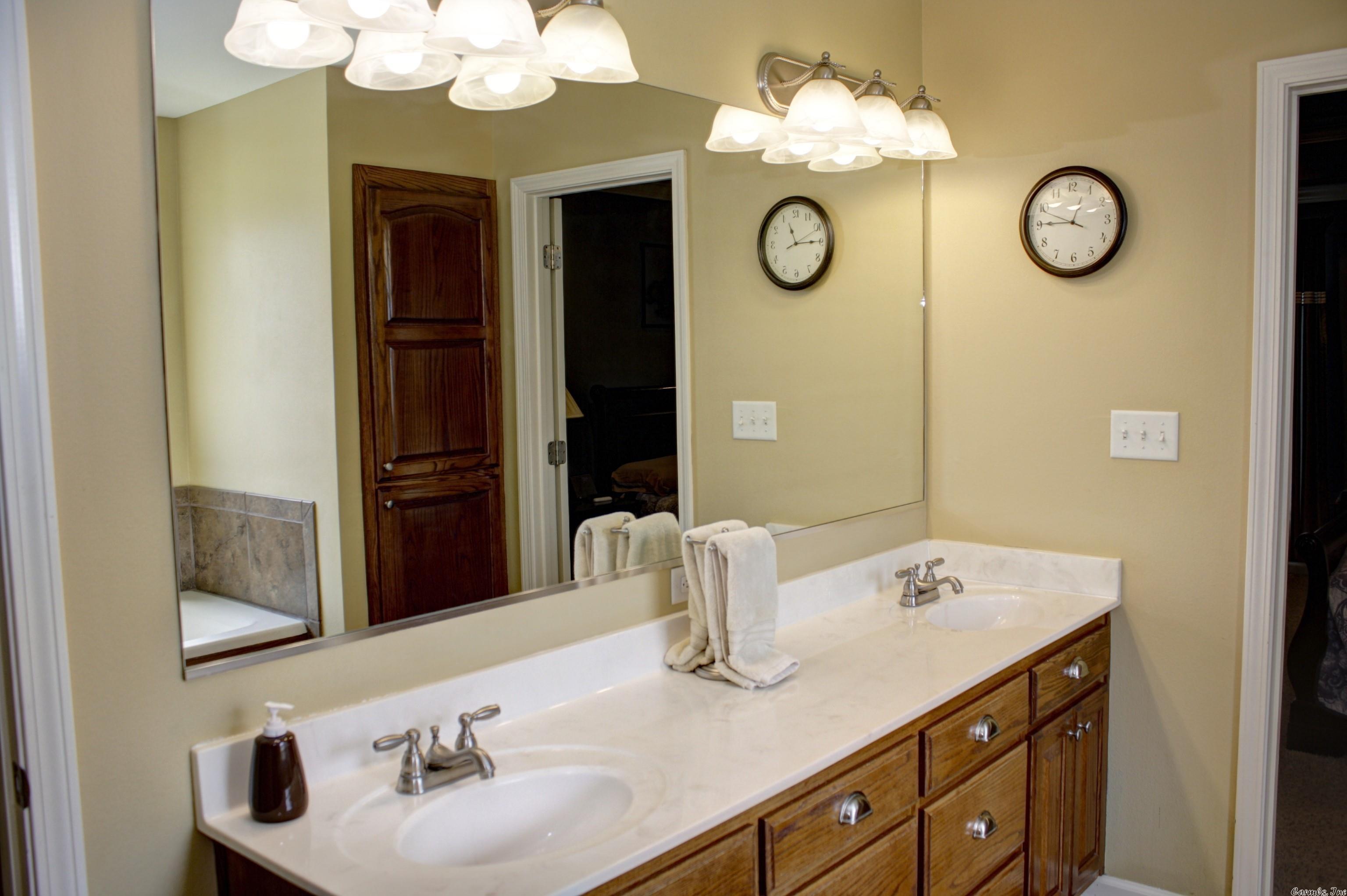 SKYLINE MEADOWS - Residential