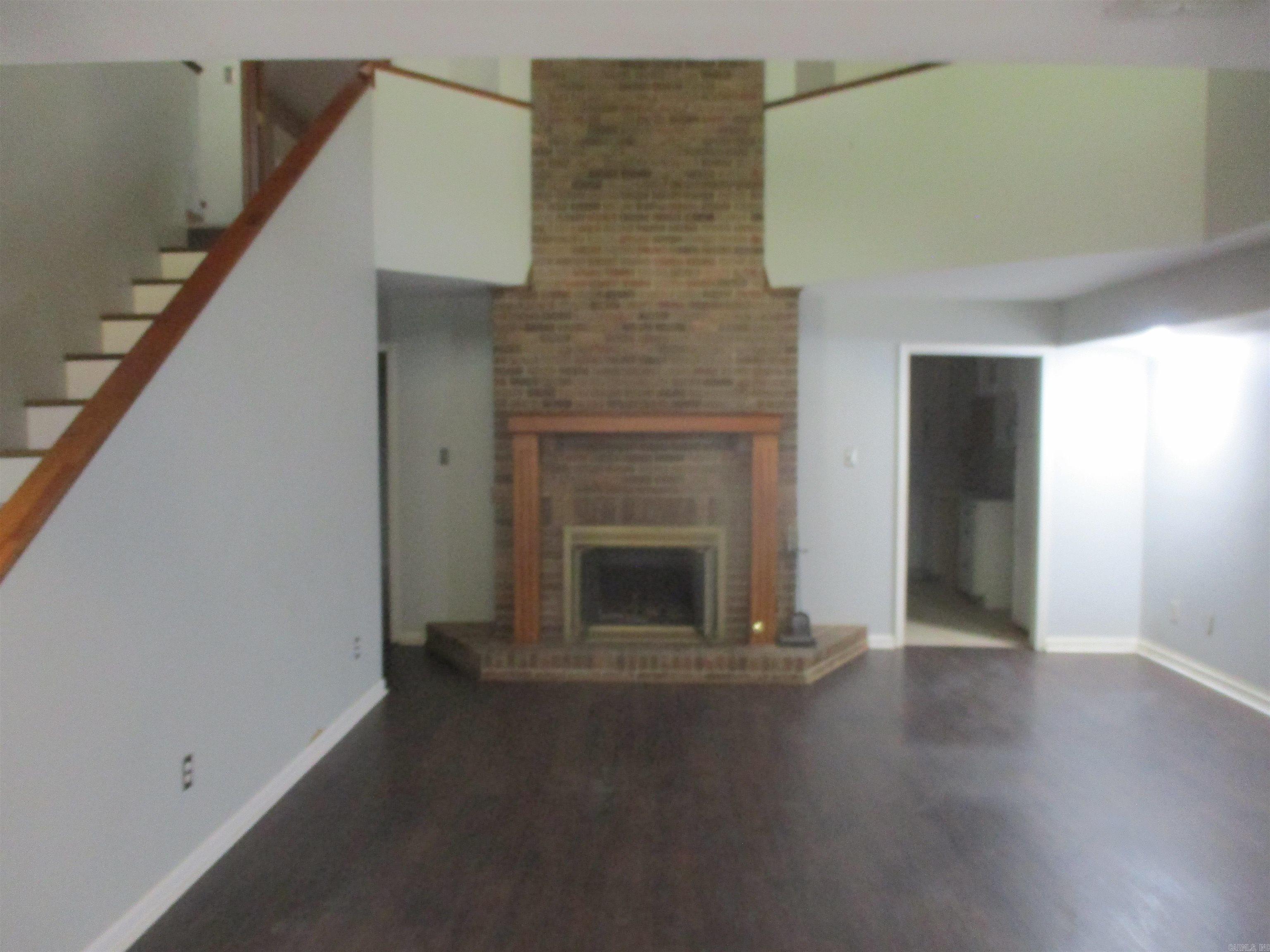 OAKHURST - Residential