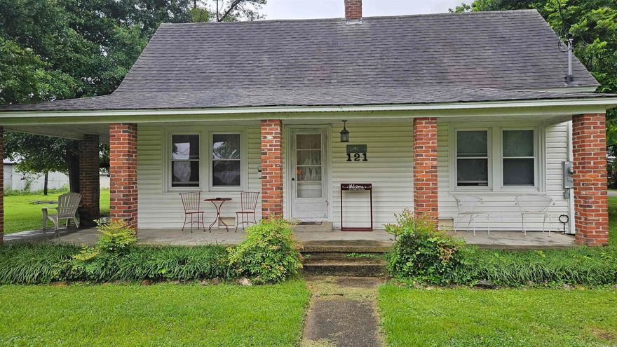 Charming Home in the Heart of Rector, AR – 121 W 5th Street If you’re searching for a cozy, move-in-ready home in a quiet Northeast Arkansas town, 121 W 5th Street in Rector, AR might be just what you’re looking for. This charming property offers the perfect combination of small-town charm, functional living space, and convenience to local amenities. Ideal for first-time homebuyers, retirees, or investors, this home is full of potential and comfort. ?? Property Overview: Address: 121 W 5th St, Rector, AR 72461 Bedrooms/Bathrooms: 3 bedrooms and 1.5 bath  Square Footage: 1382 sqft home  Lot Size: 100 x 140 lot or 0.32 acre lot  Price:90,000.00 ? Key Features: Prime Location: Located just blocks from downtown Rector, local schools, and shops. Enjoy the ease of small-town living with everything close by. Spacious Yard: A large backyard offers plenty of space for gardening, kids to play, or pets to roam. New flooring dining area and the bathroom Functional Layout: The interior boasts Separate living space, dedicated large  laundry / mudroom , Several closets and storage spaces, making it both comfortable and practical. Large Master bedroom with split floor plan. Formal dining room.