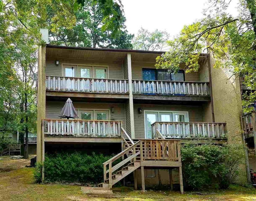 Beautiful updated and furnished condo for rent in Fairfield Bay. Small dog with pet deposit. No cats allowed.