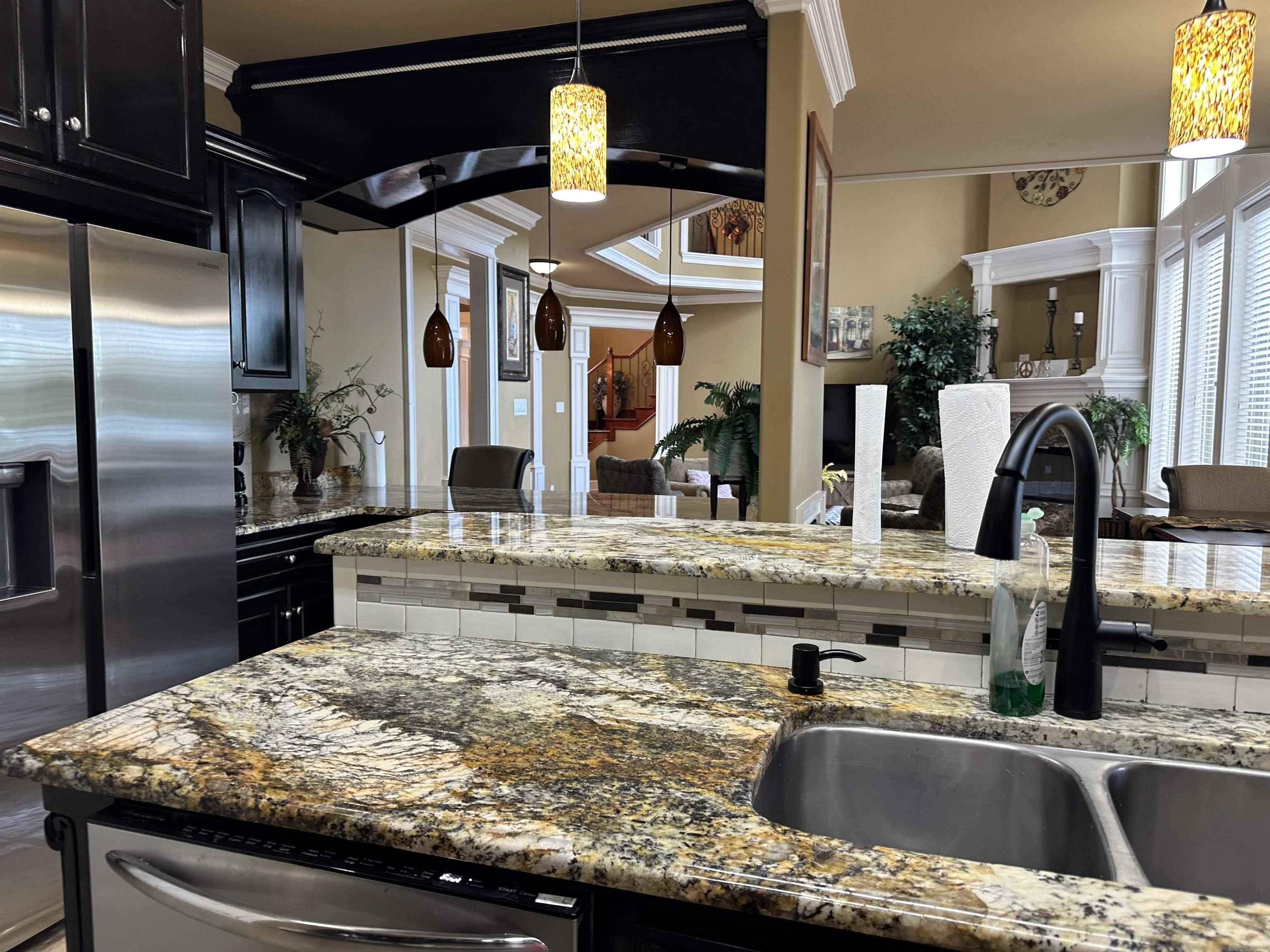 Hurricane Lake Villa Estates - Residential Lease