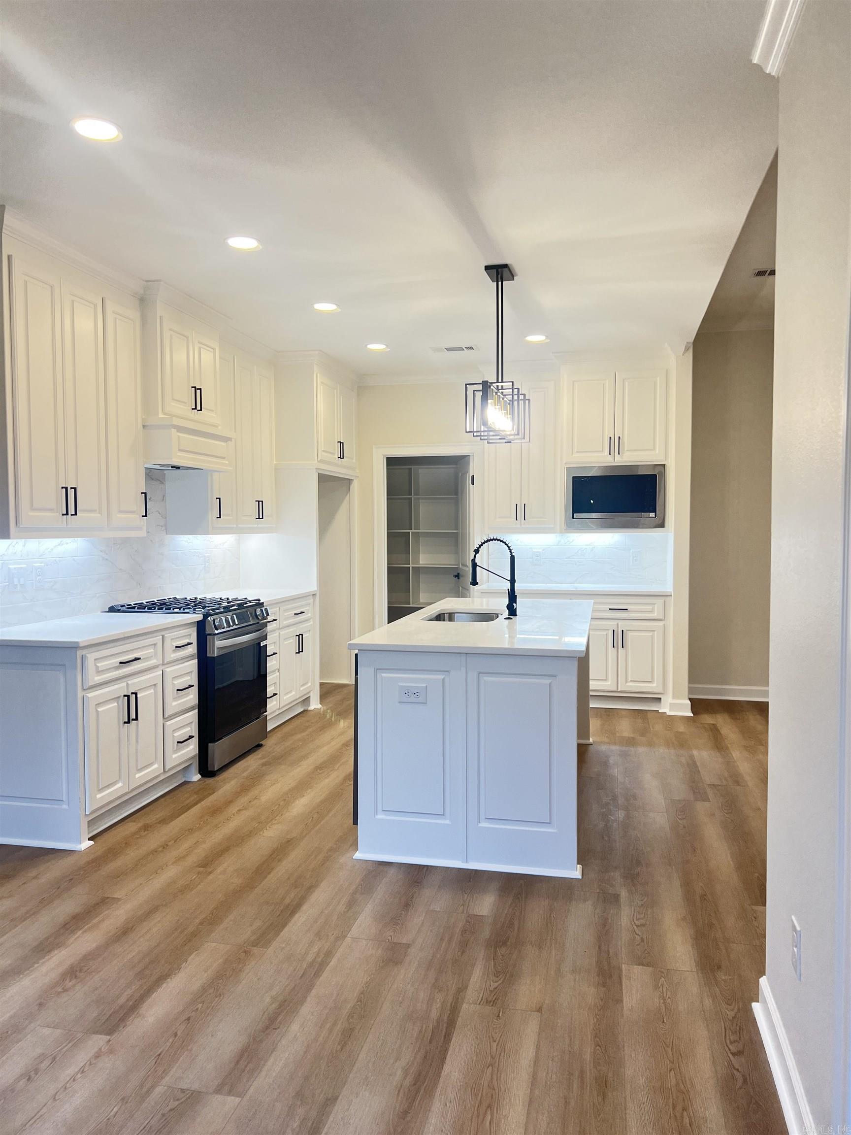 THE GROVE - Residential