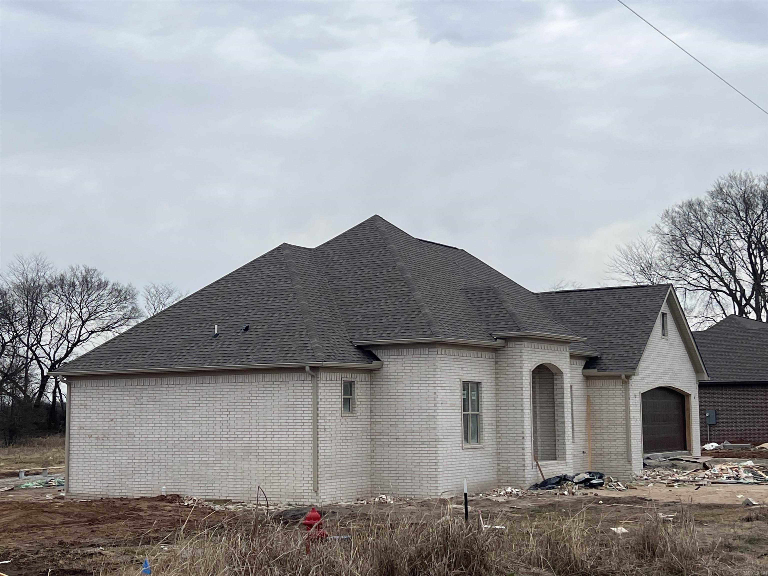 THE GROVE - Residential