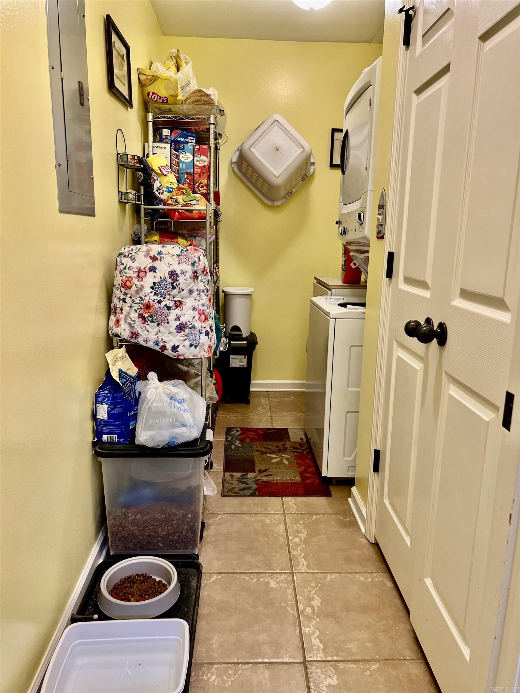 SKYLINE MEADOWS - Residential