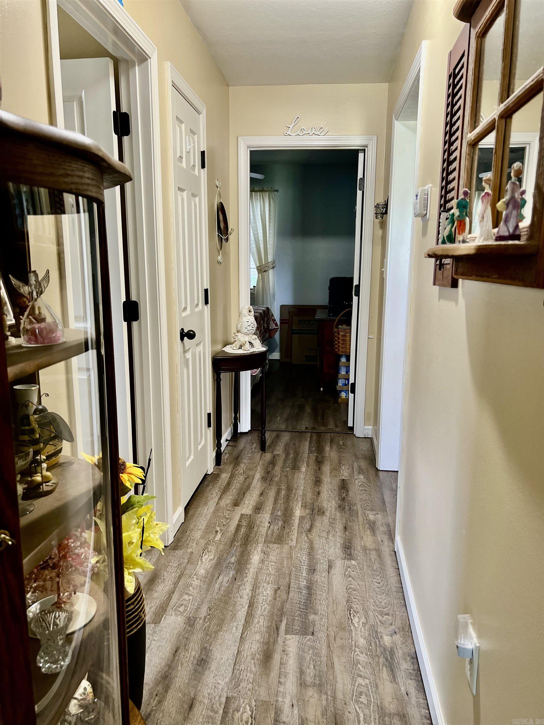 SKYLINE MEADOWS - Residential