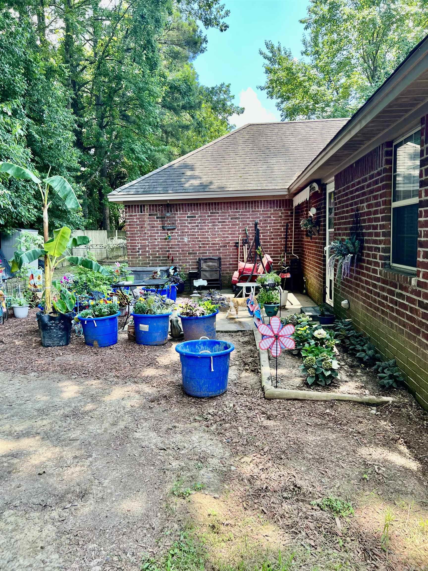 SKYLINE MEADOWS - Residential