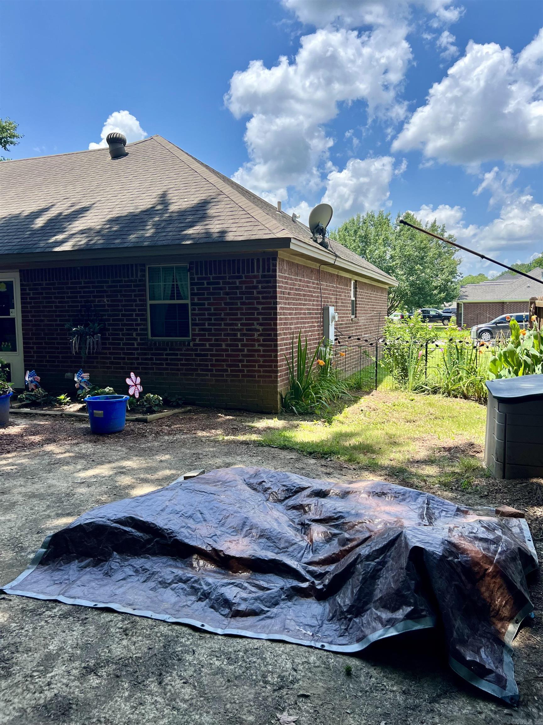 SKYLINE MEADOWS - Residential