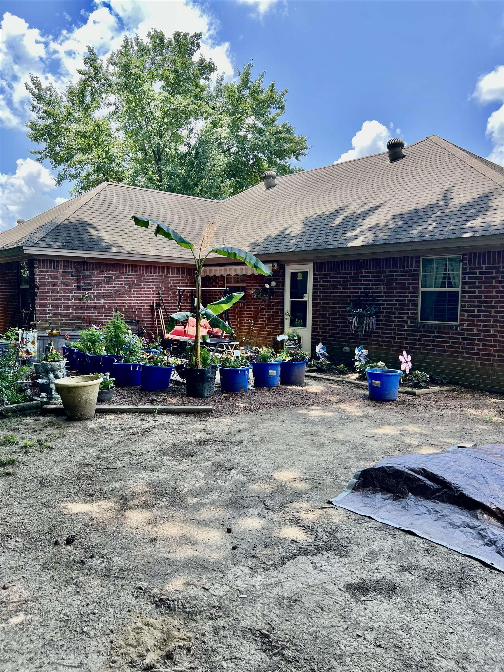 SKYLINE MEADOWS - Residential