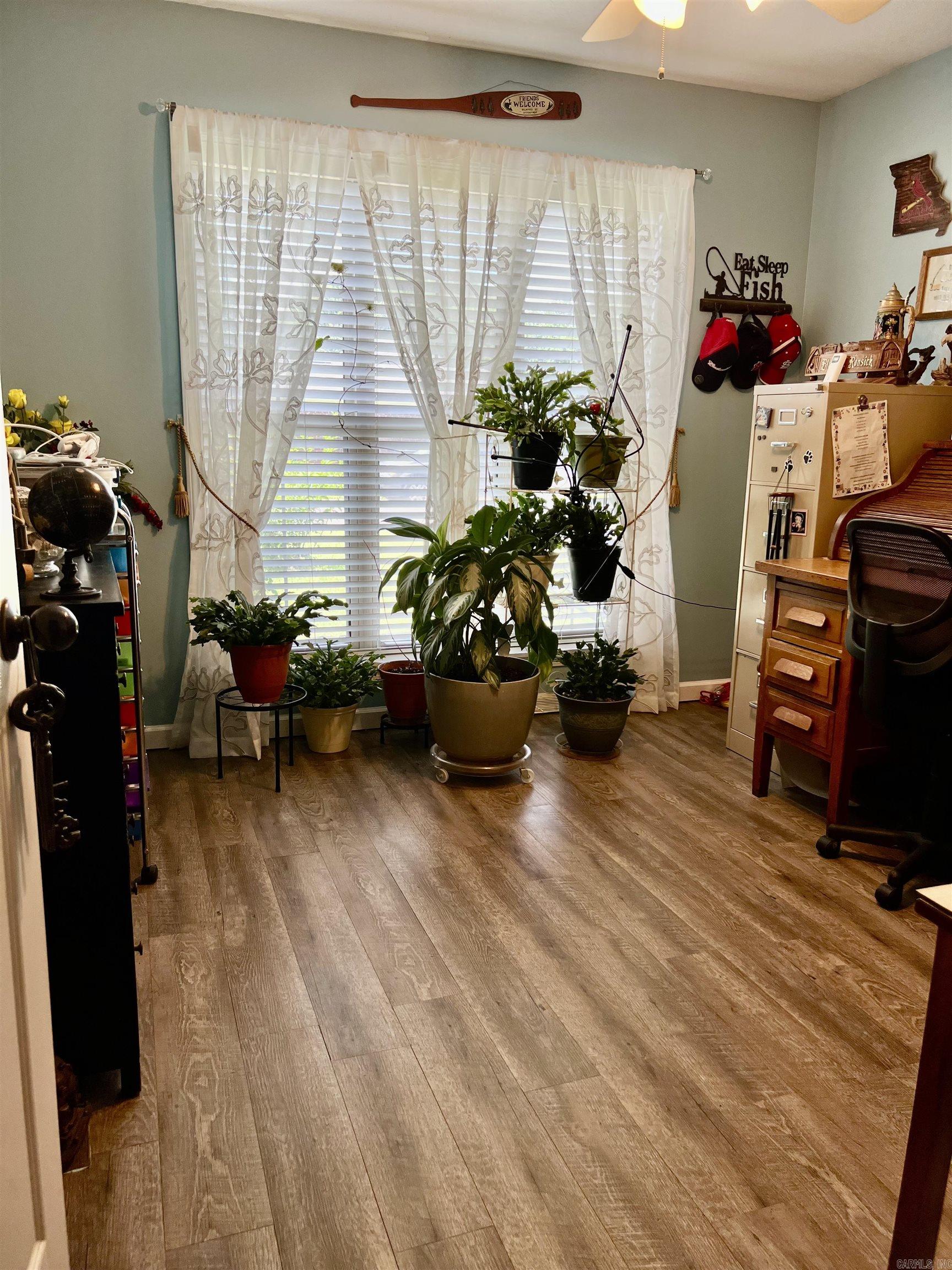 SKYLINE MEADOWS - Residential