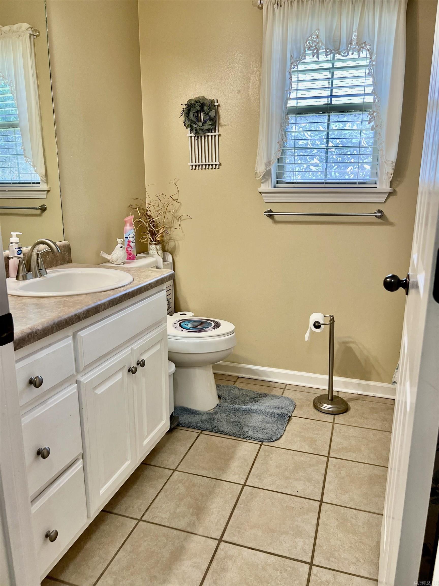 SKYLINE MEADOWS - Residential