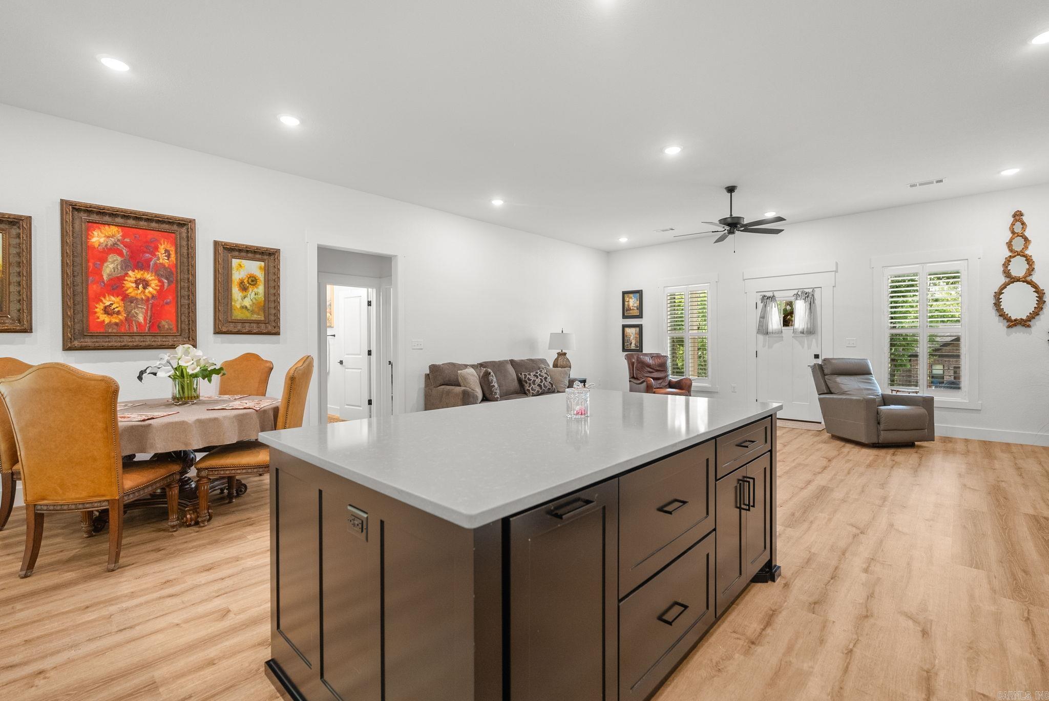 ULES WATSON PLACE - Residential