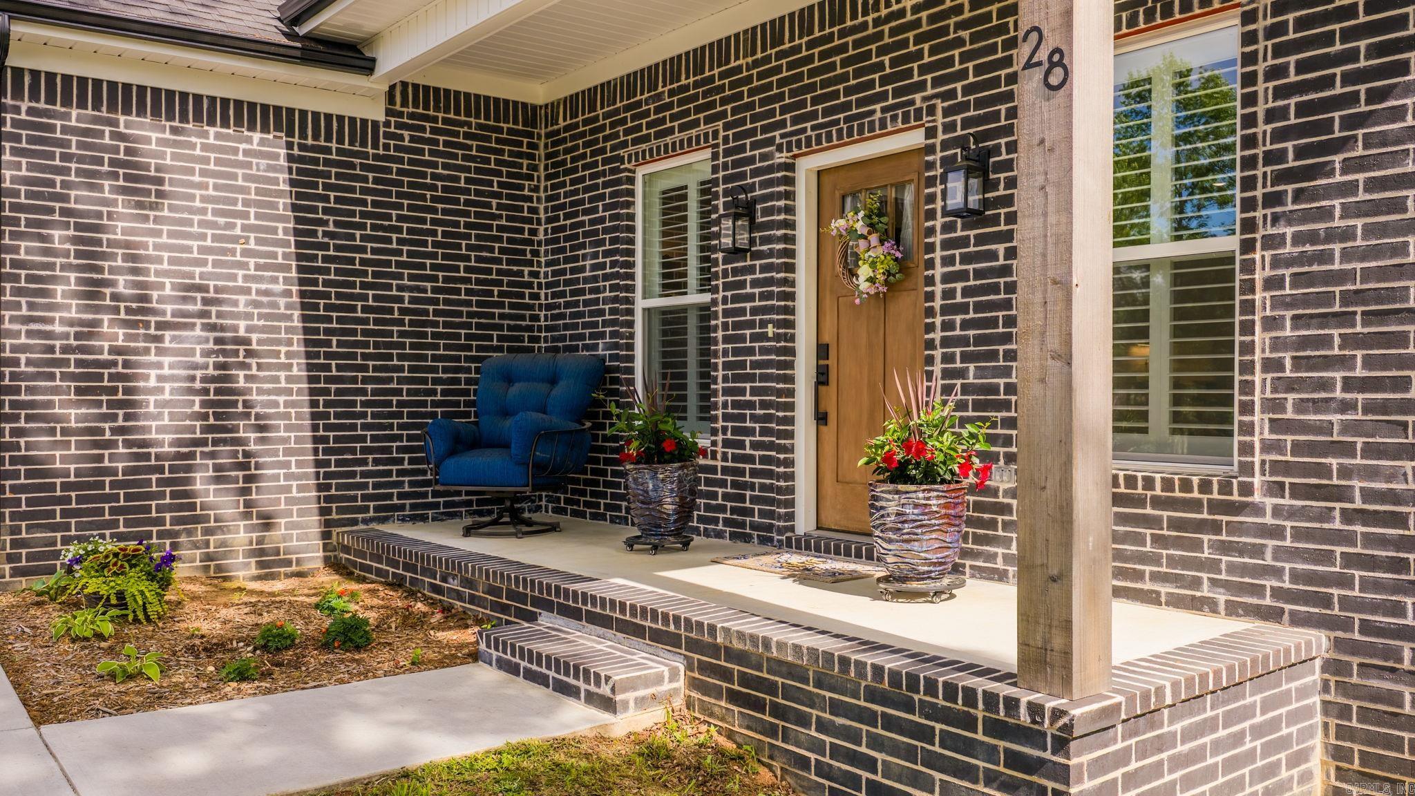 ULES WATSON PLACE - Residential