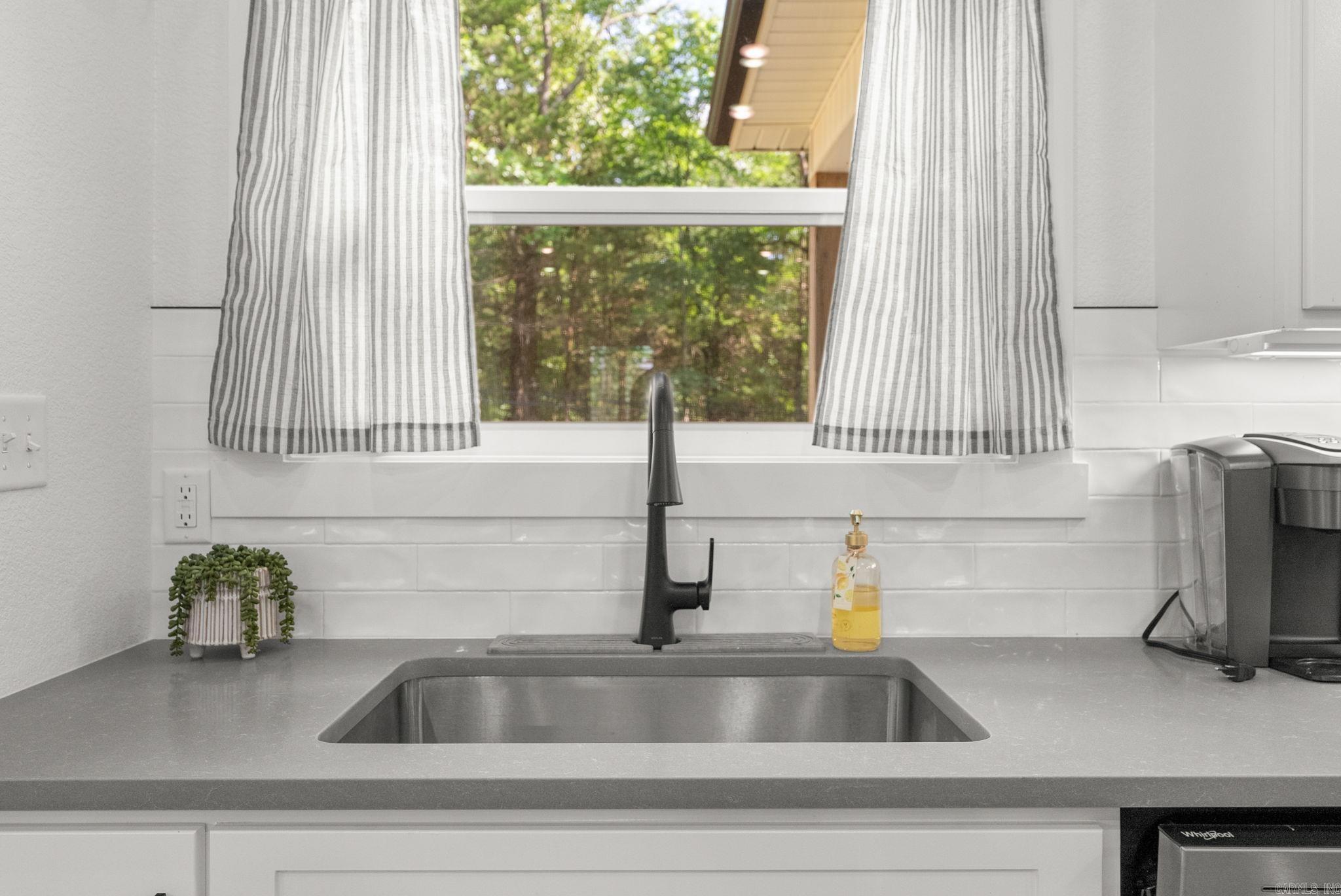 ULES WATSON PLACE - Residential