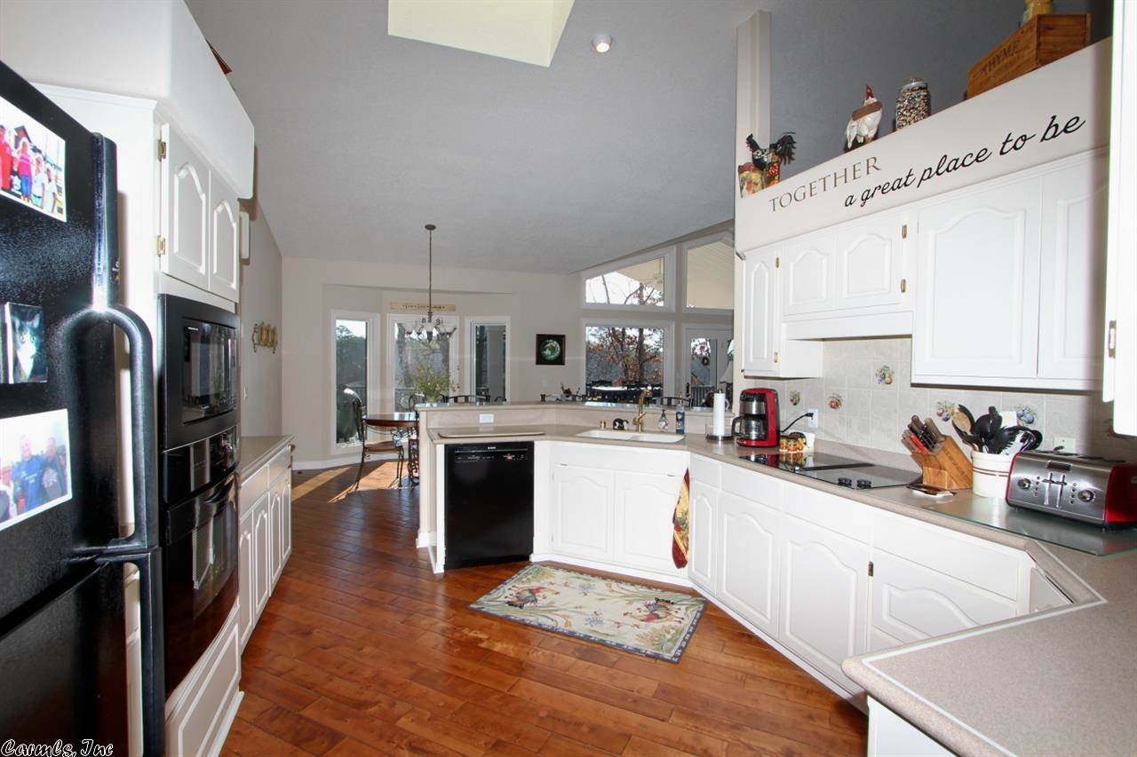 DOMINAR - Residential