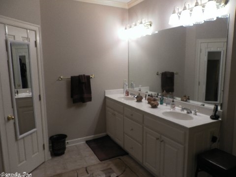 CHENAL VALLEY ABERDEEN - Residential