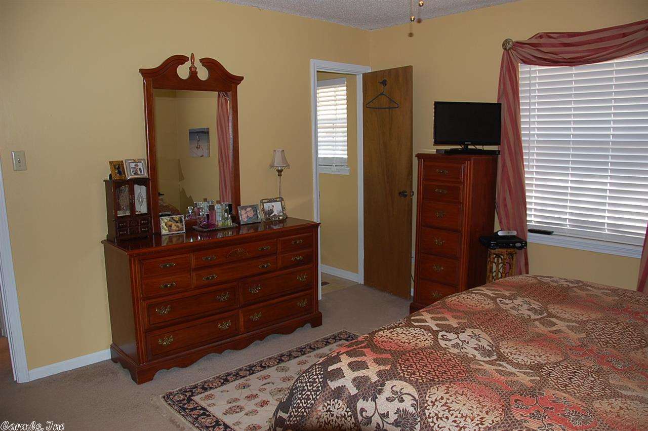 Oak Creek - Residential