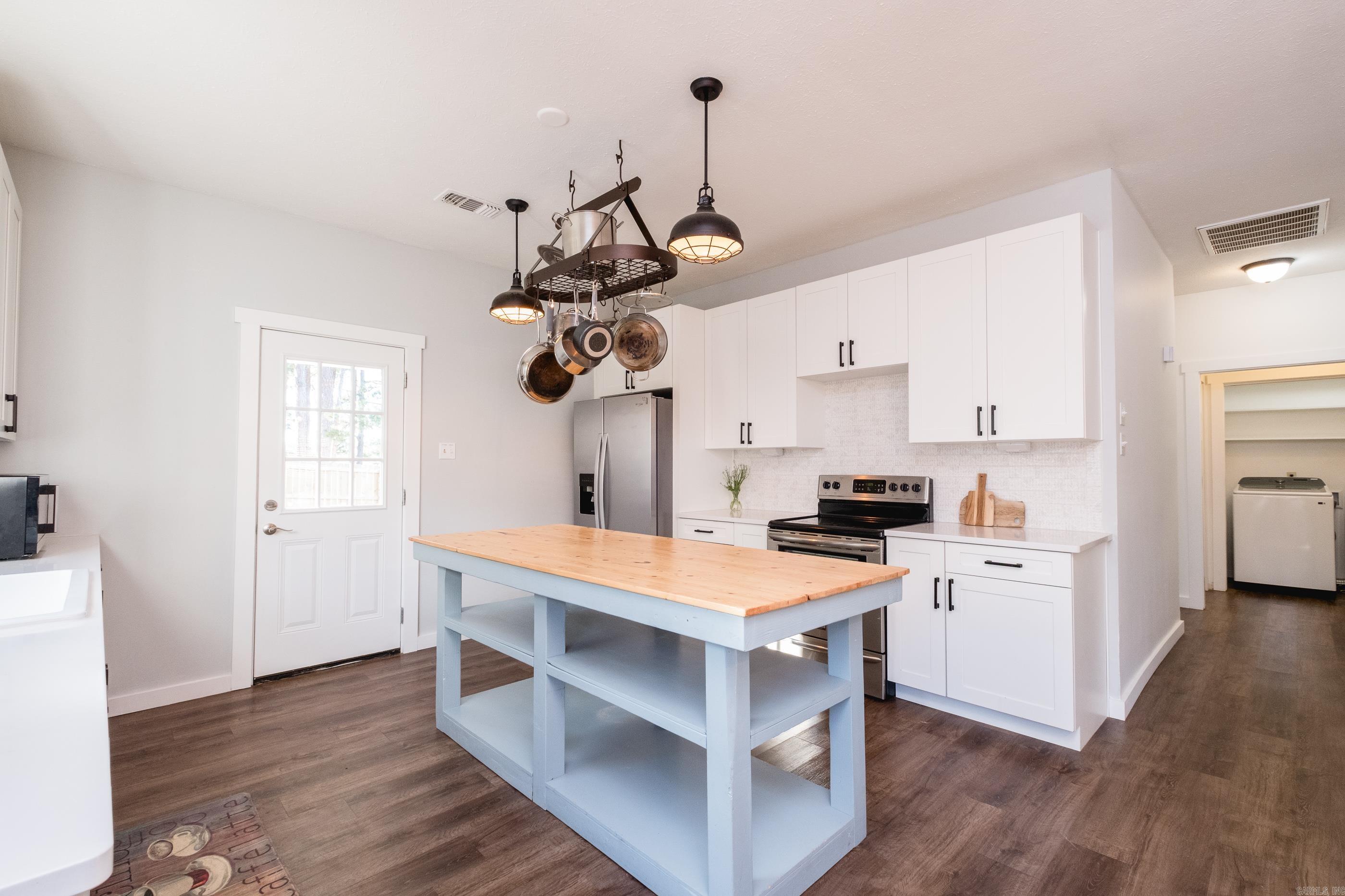 WOODLAND HEIGHTS ADDN - Residential