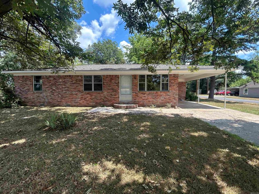 Checkout this tastefully remodeled home in Stuttgart, AR! Located centrally, just off Michigan and Burkle St, this lovely home may be just what you’ve been looking for. Throughout, you’ll find refinished hardwood floors that were treated using an oil based conversion varnish, topped off with Bona HD for a durable, lasting finish. The kitchen is a dream with its ample storage, beautiful countertop and backsplash, finished off with a multi-function sink that is a must see. All new appliances include a gas range, over the range microwave, 3 drawer dishwasher, and bottom-freezer refrigerator. In each bathroom you’ll find new vanities and countertops, along with updated fixtures to match. In the en suite bathroom, you’ll find a custom finished shower with seating, along with all new hardware as well. The roof covering is less than a year old, and the HVAC system has just been serviced! Don’t hesitate, this one won’t last!