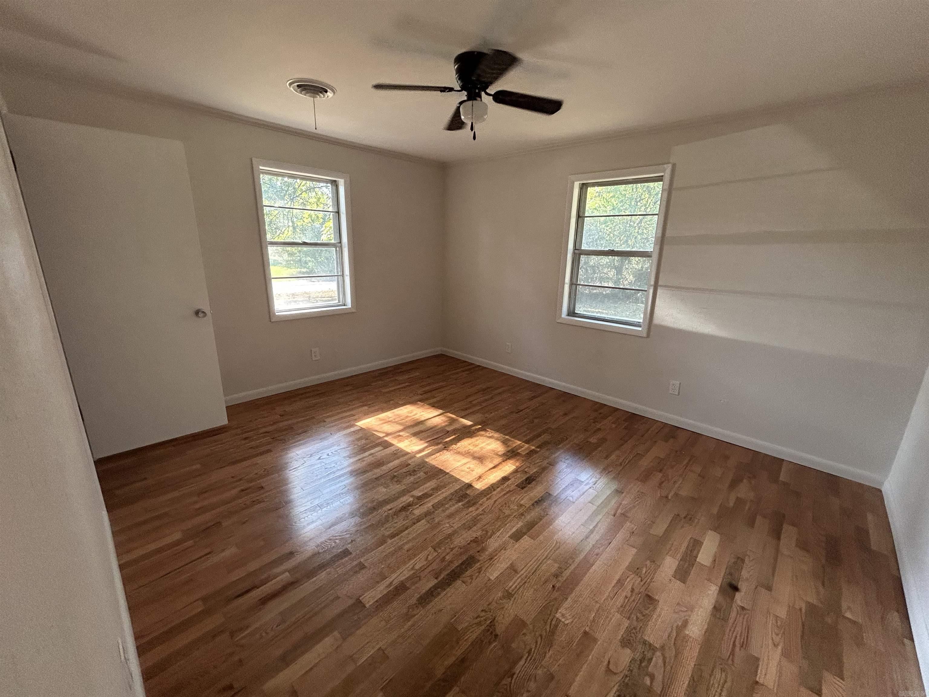 CRESCENT HILL - Residential