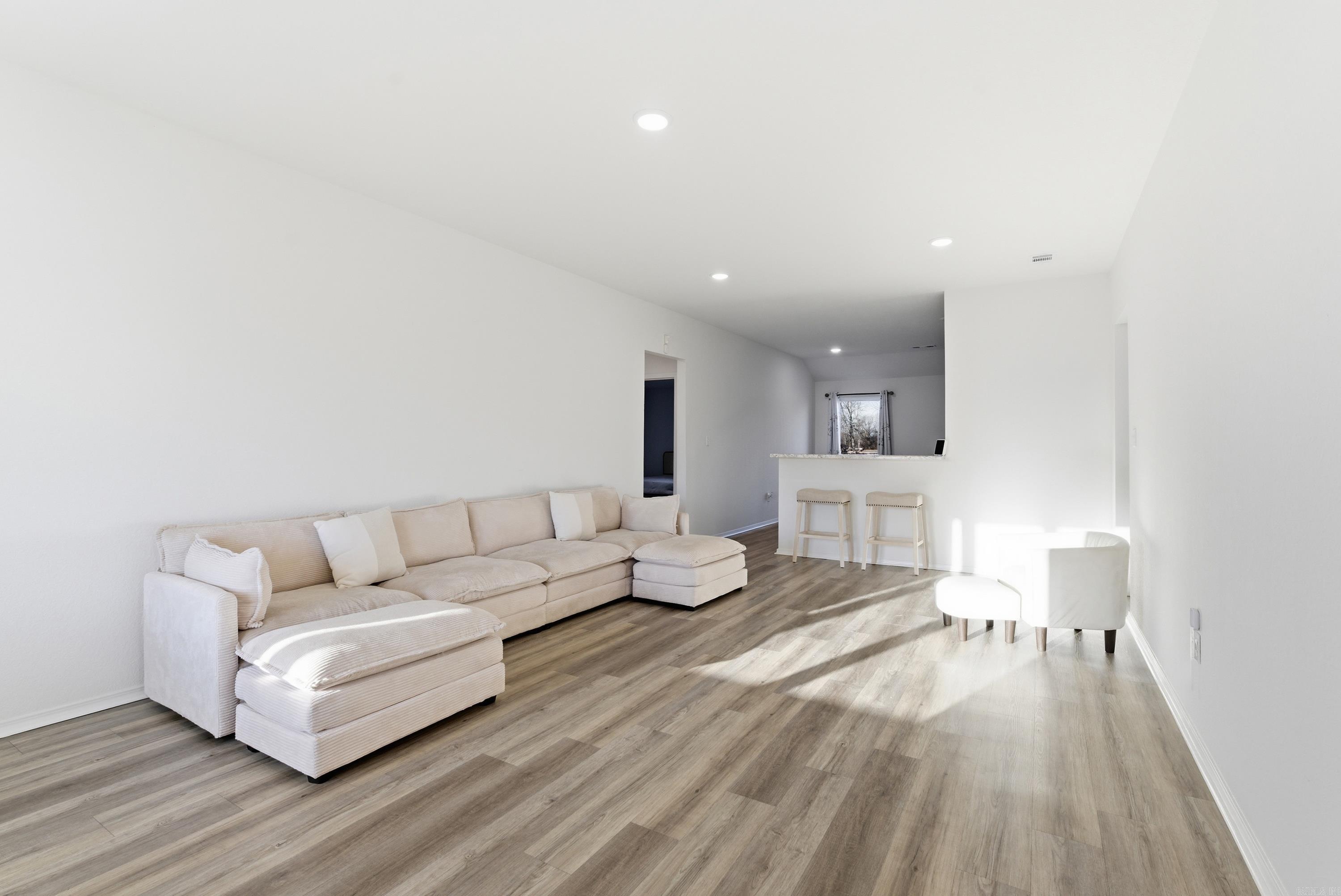 HILL FARM - Residential