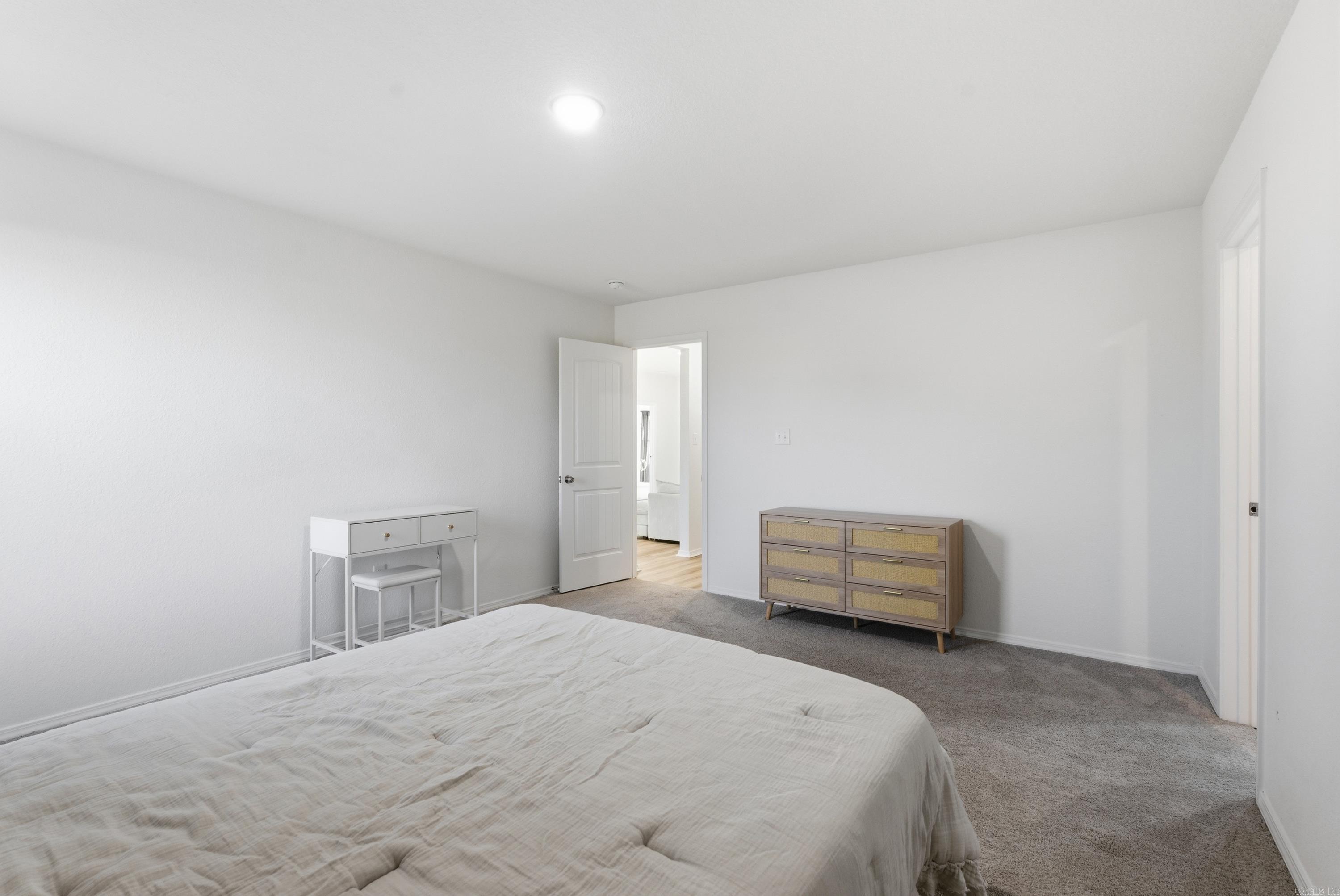 HILL FARM - Residential