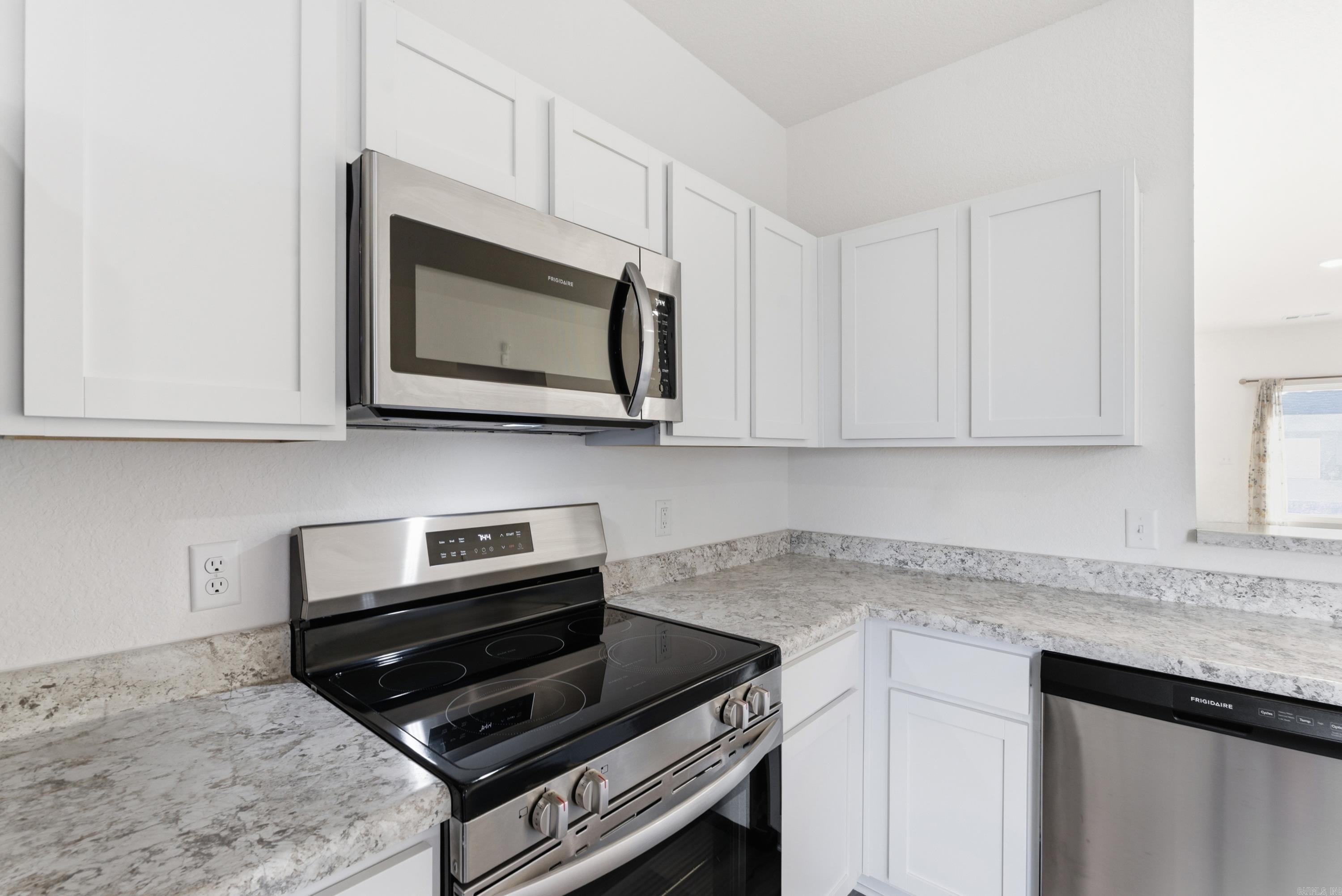 HILL FARM - Residential