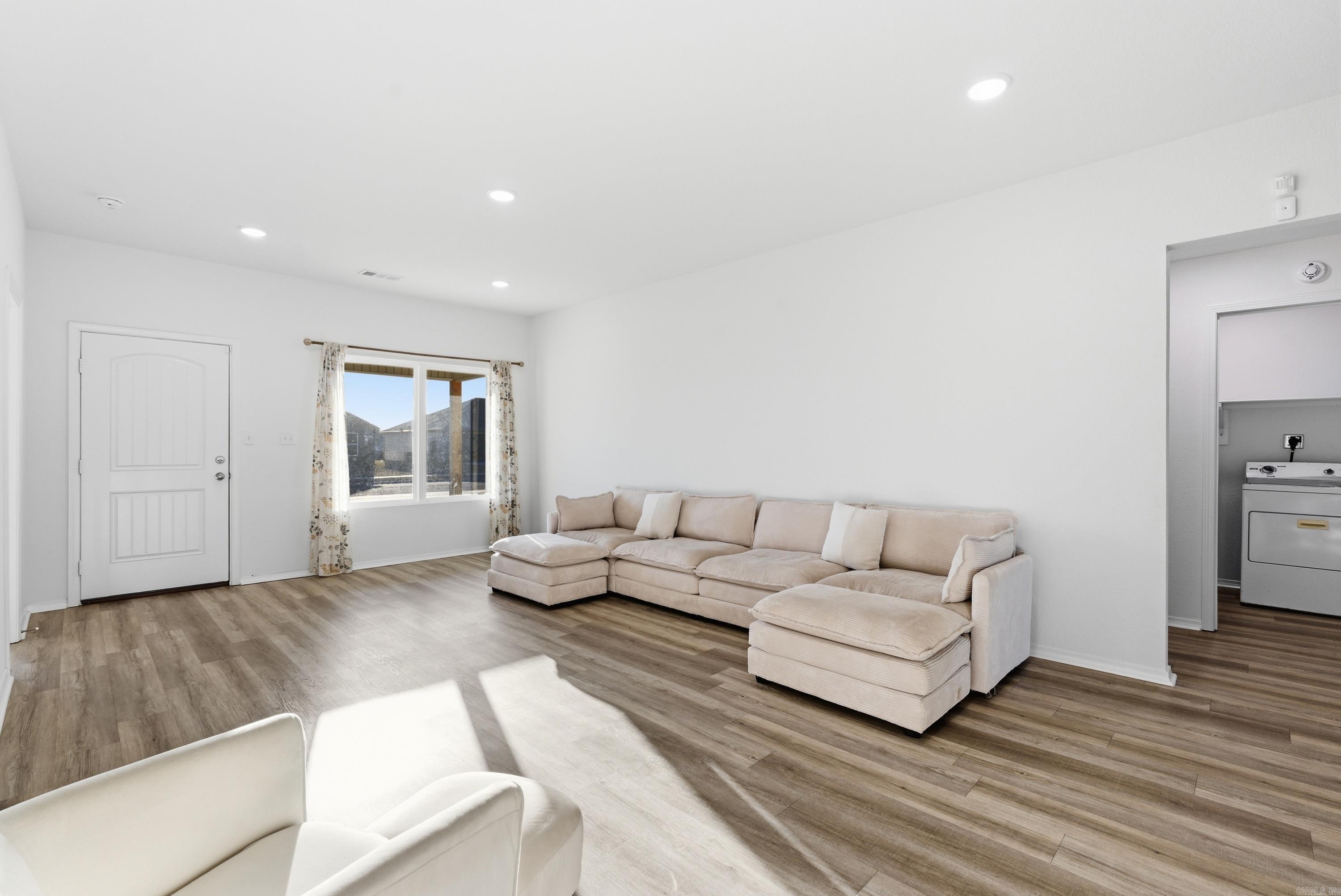 HILL FARM - Residential