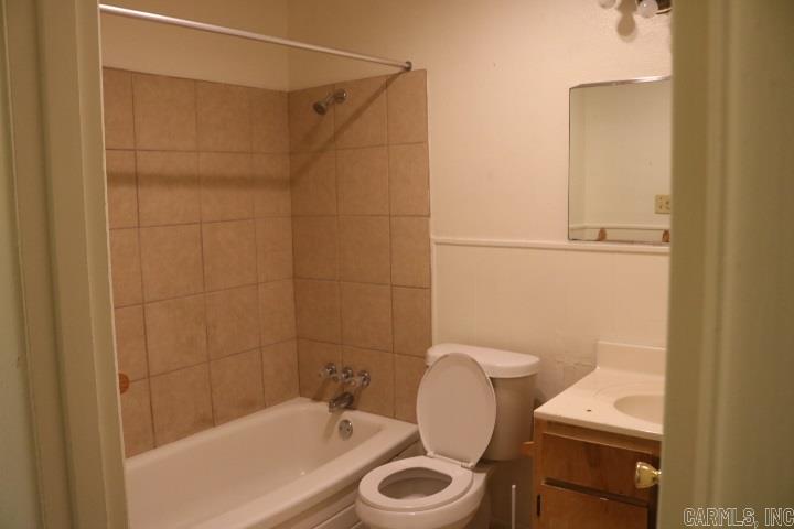 American Manor - Residential Lease