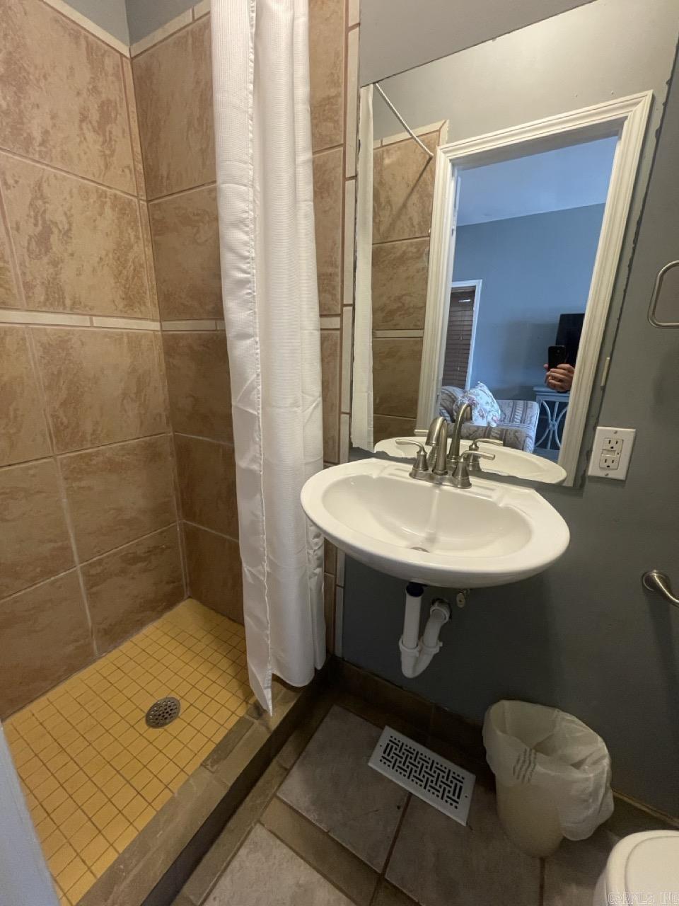 Morrison & Belding - Residential