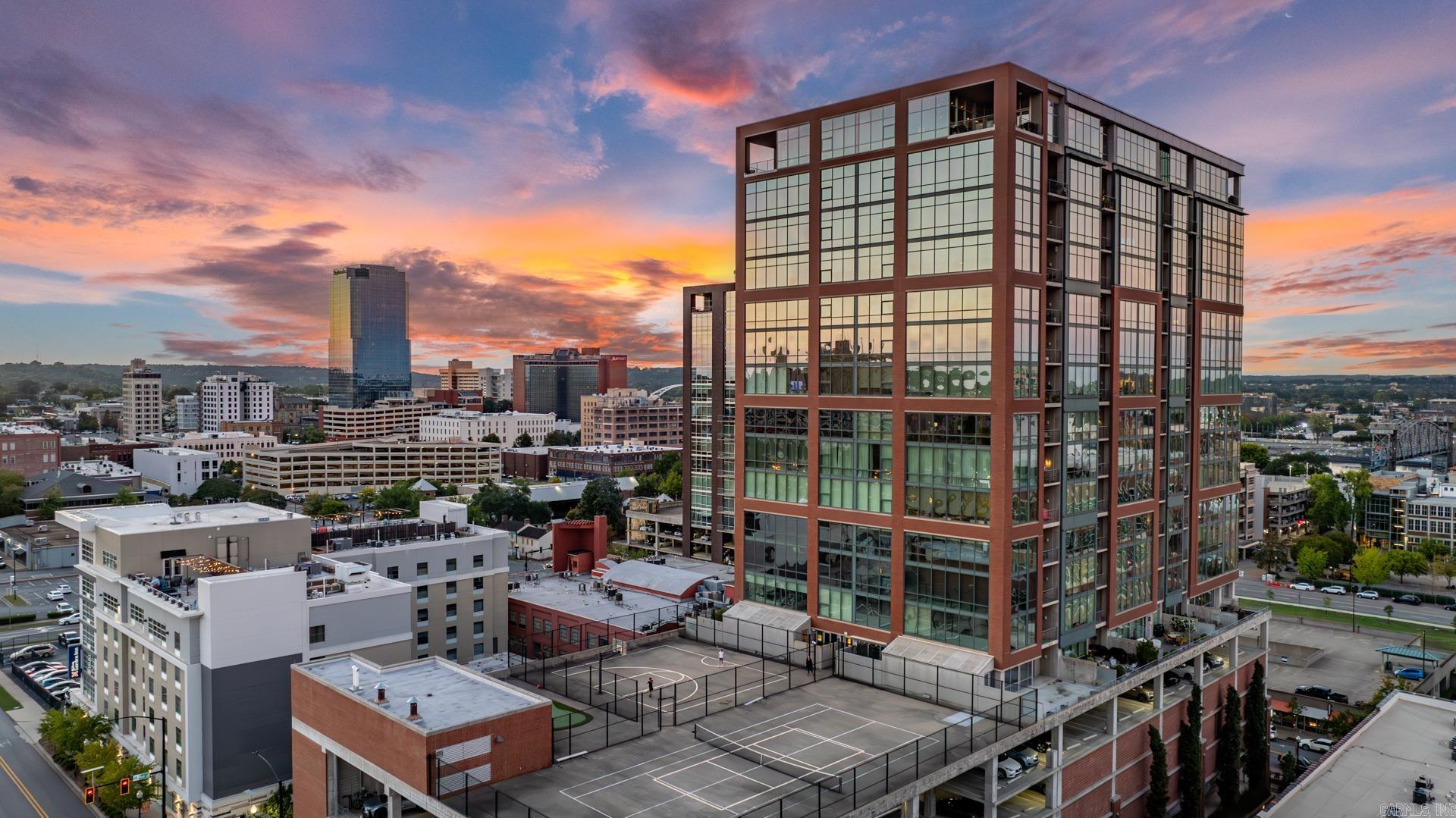 RIVER MARKET PLACE - Residential