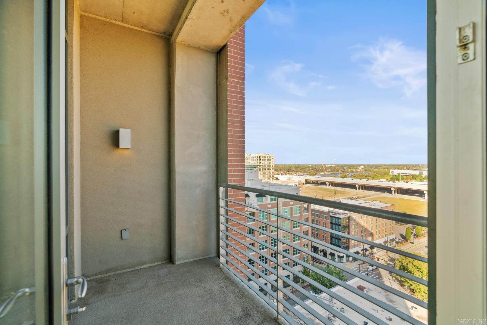 RIVER MARKET PLACE - Residential