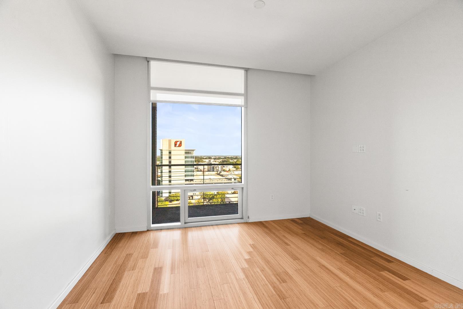 RIVER MARKET PLACE - Residential