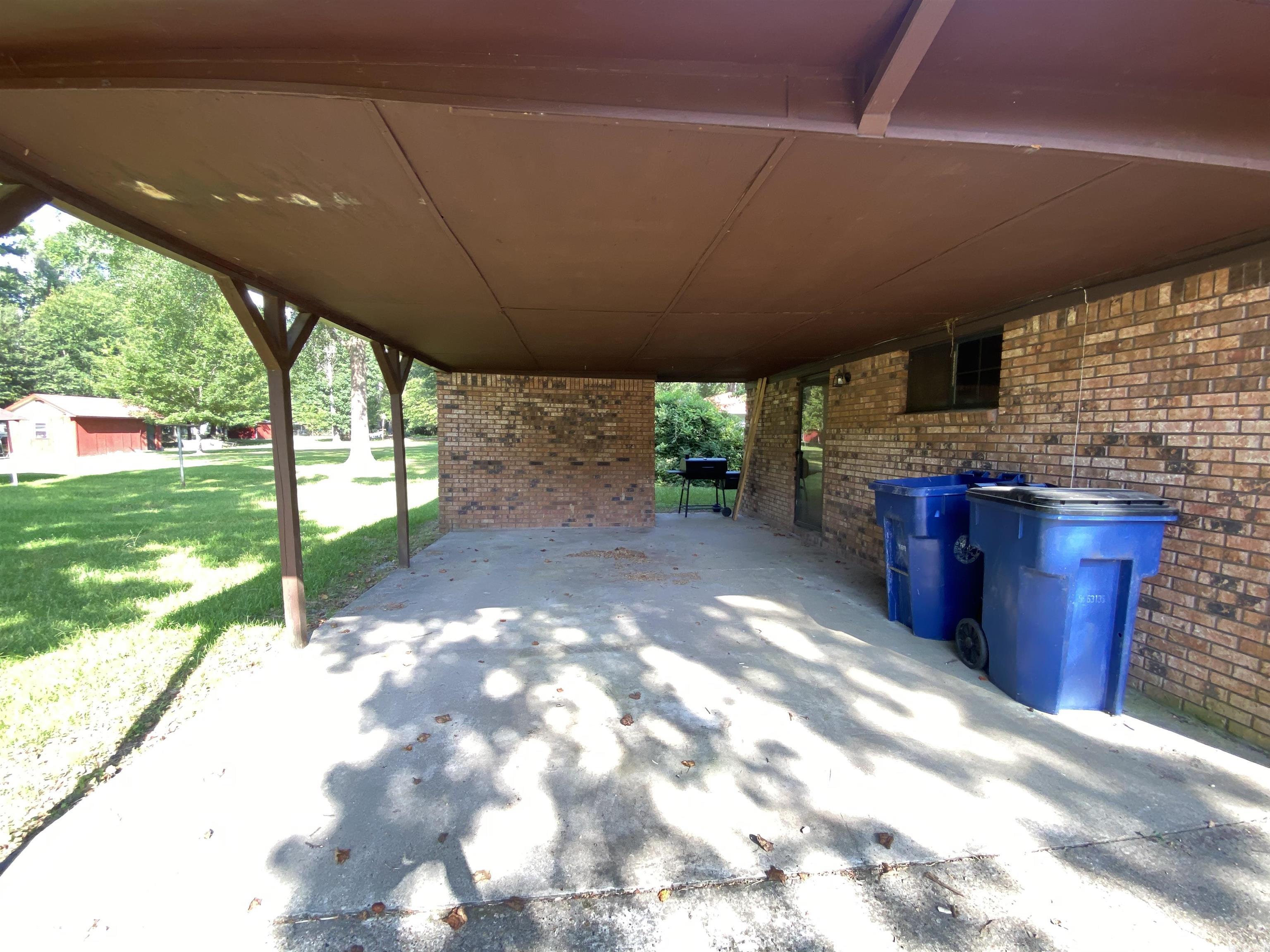 MCKAY AND RUSSO SD FRV - Residential