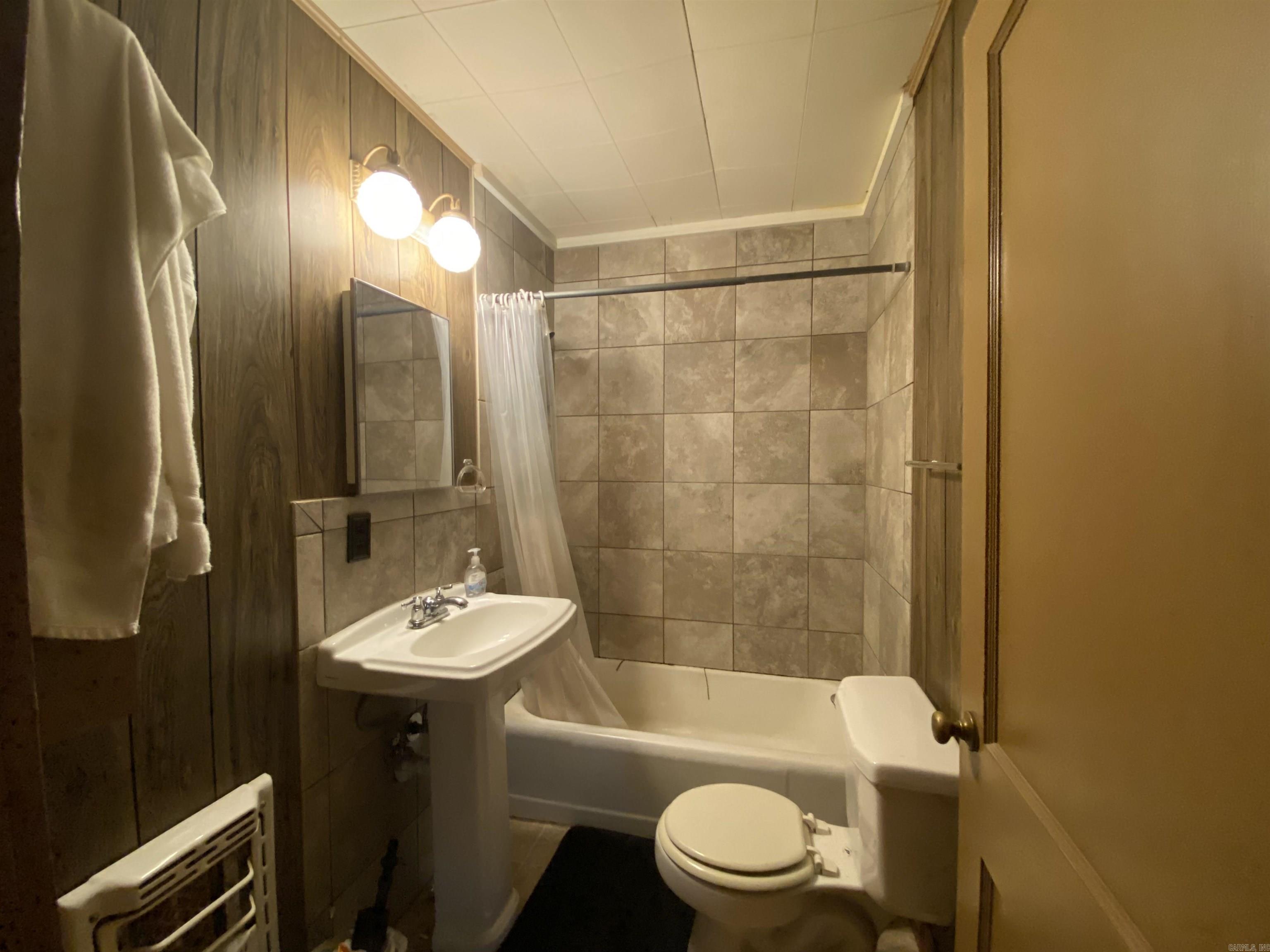 MCKAY AND RUSSO SD FRV - Residential