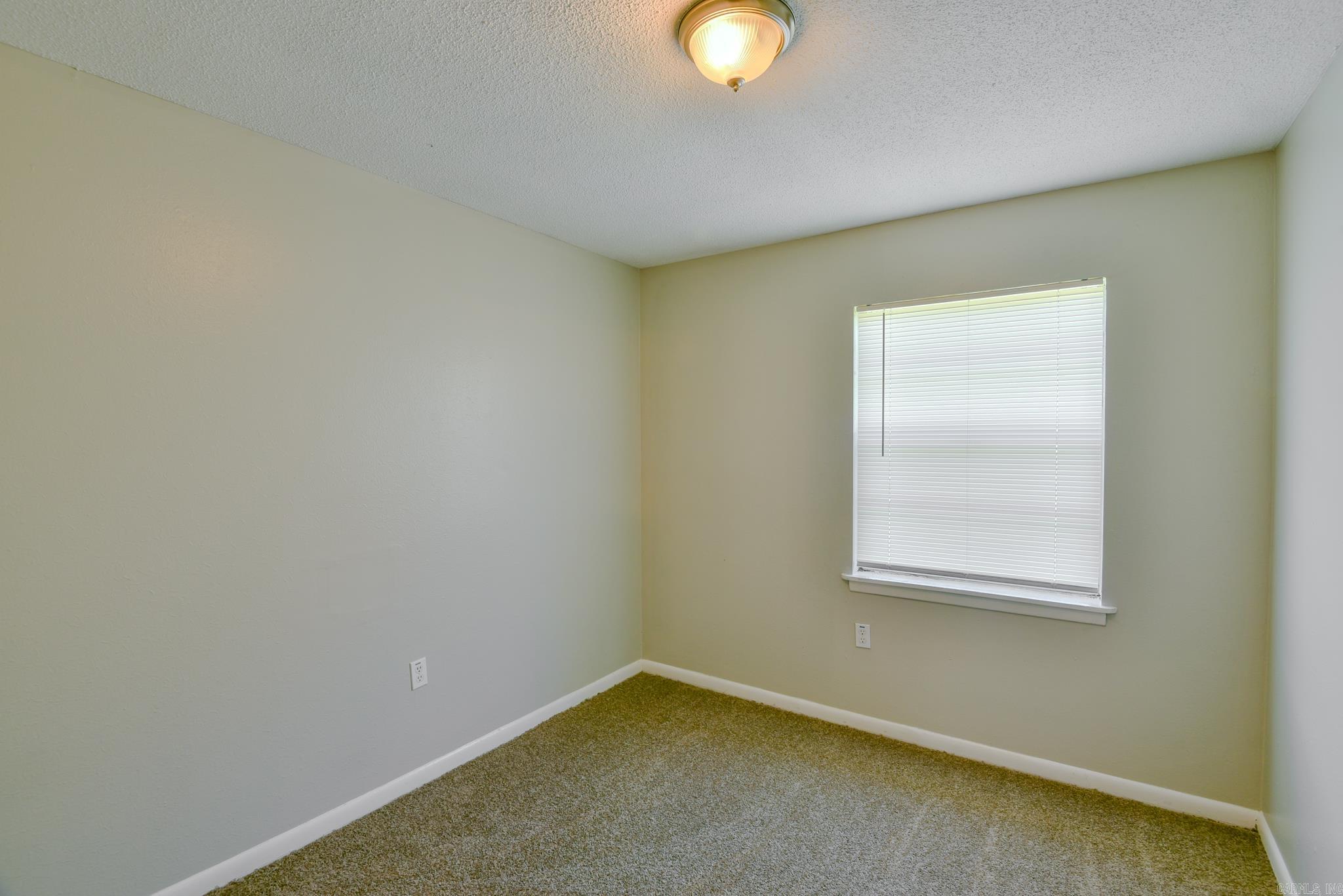 COUNTRY CLUB TO JACK - Residential