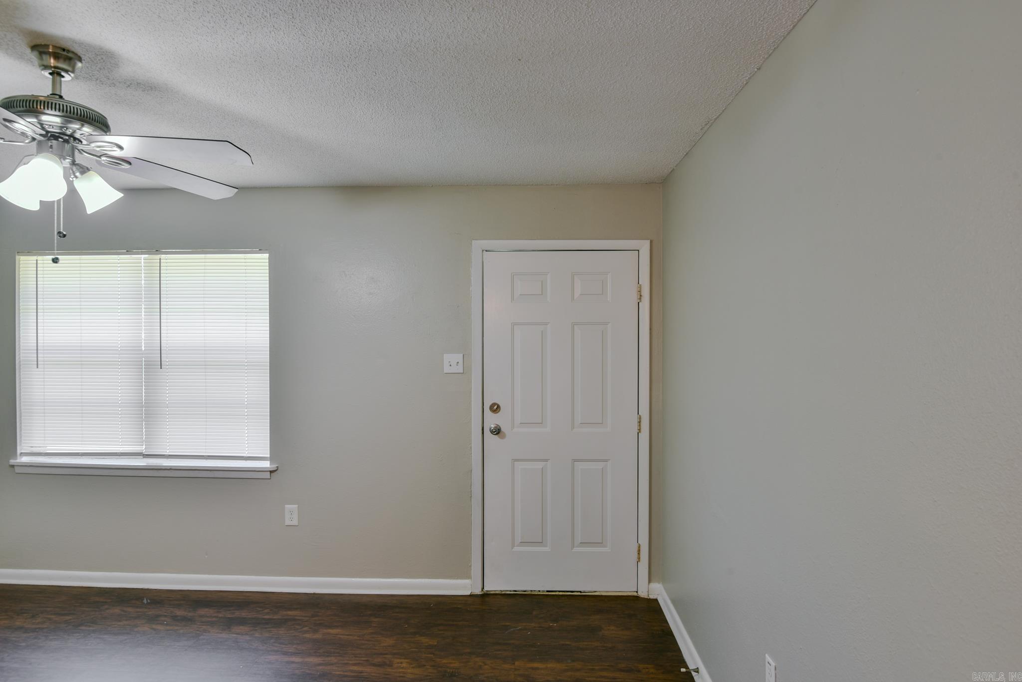 COUNTRY CLUB TO JACK - Residential