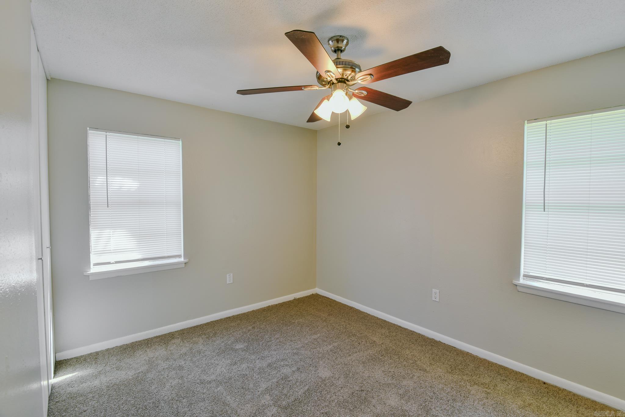 COUNTRY CLUB TO JACK - Residential